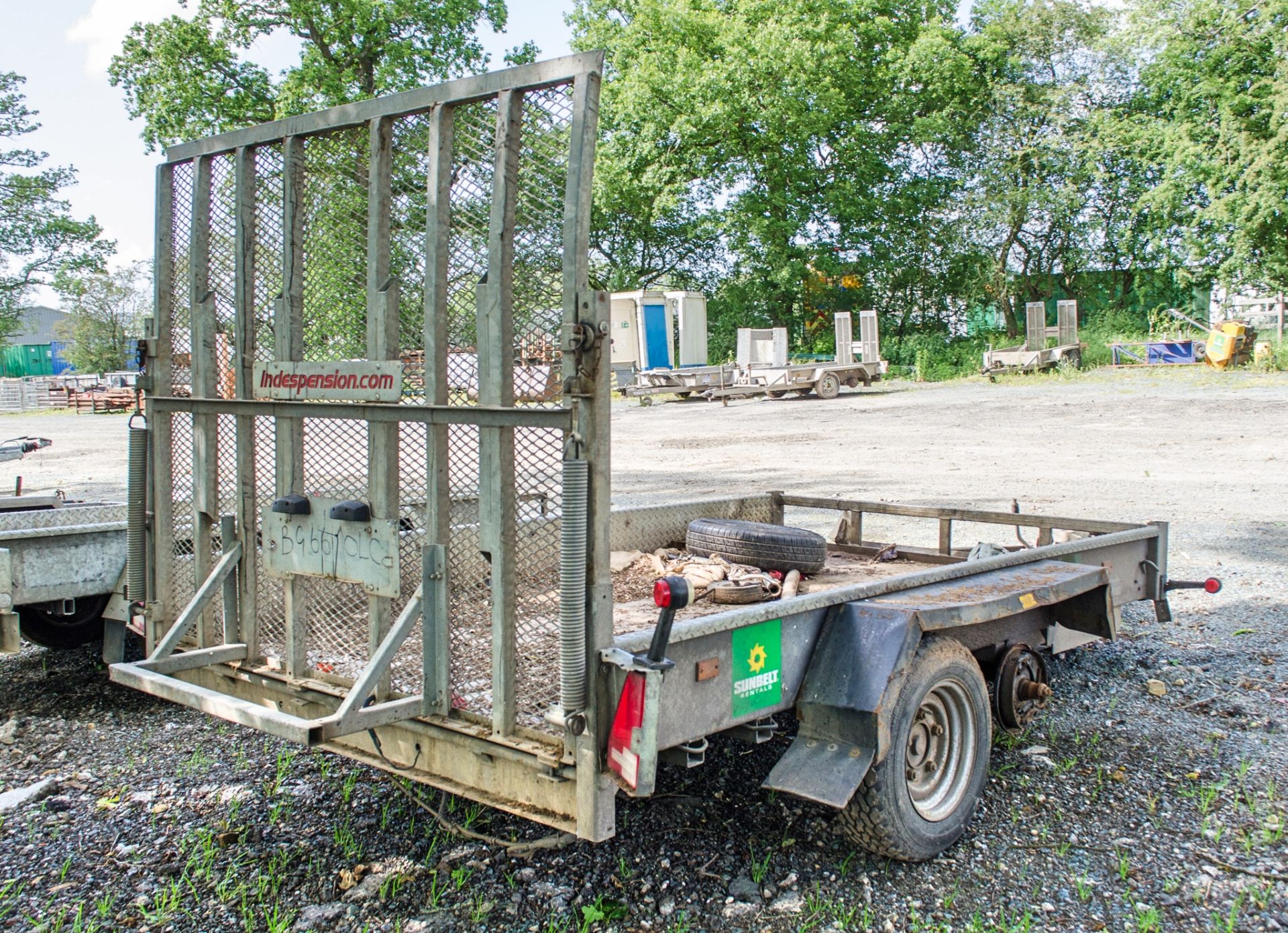 Indespension 10ft by 8ft tandem axle plant trailer S/N: 124814 ** Drum missing and wheel off ** - Image 2 of 5