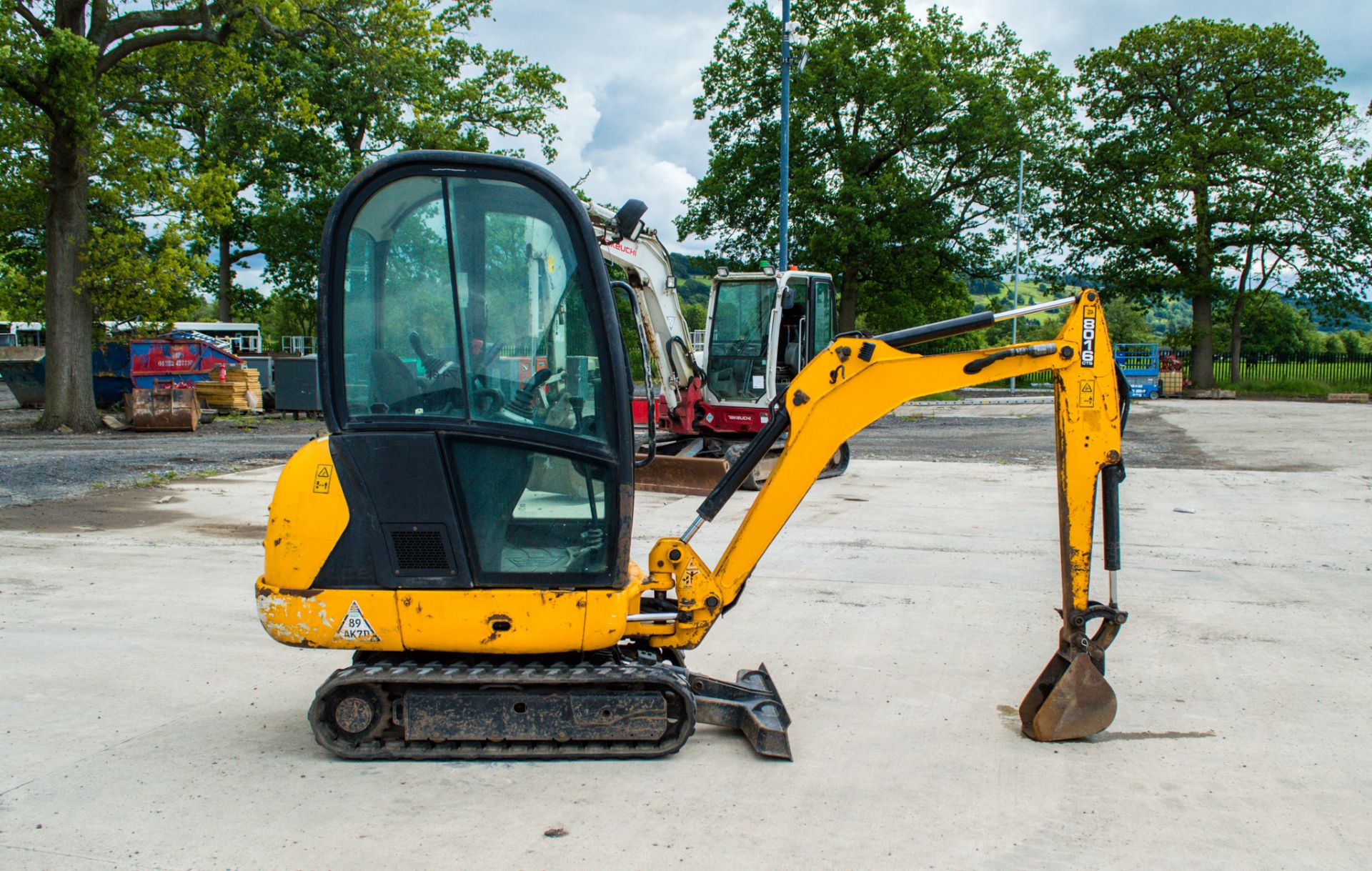 JCB 8016 CTS 1.6 tonne rubber tracked mini excavator Year: 2014 S/N: 2071647 Recorded Hours: 2714 - Image 7 of 20