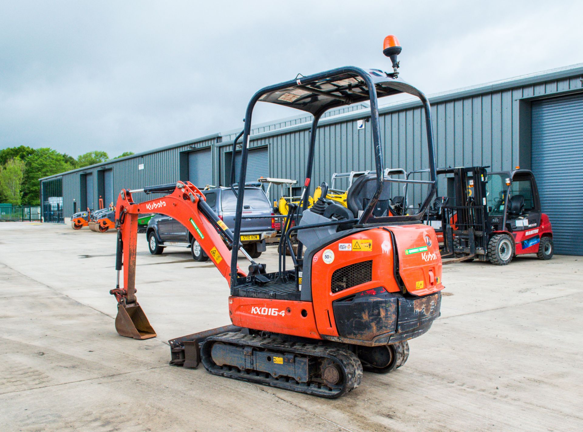 Kubota KX016-4 1.6 tonne rubber tracked mini excavators Year: 2015 S/N: 60130 Recorded Hours: 1477 - Image 4 of 19