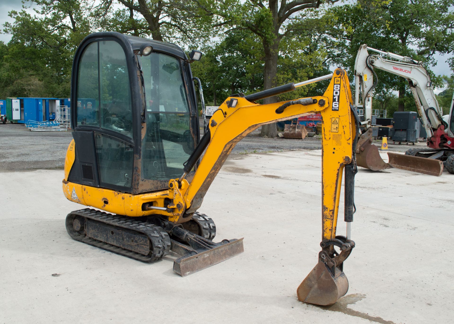 JCB 8016 CTS 1.6 tonne rubber tracked mini excavator Year: 2014 S/N: 2071647 Recorded Hours: 2714 - Image 2 of 20