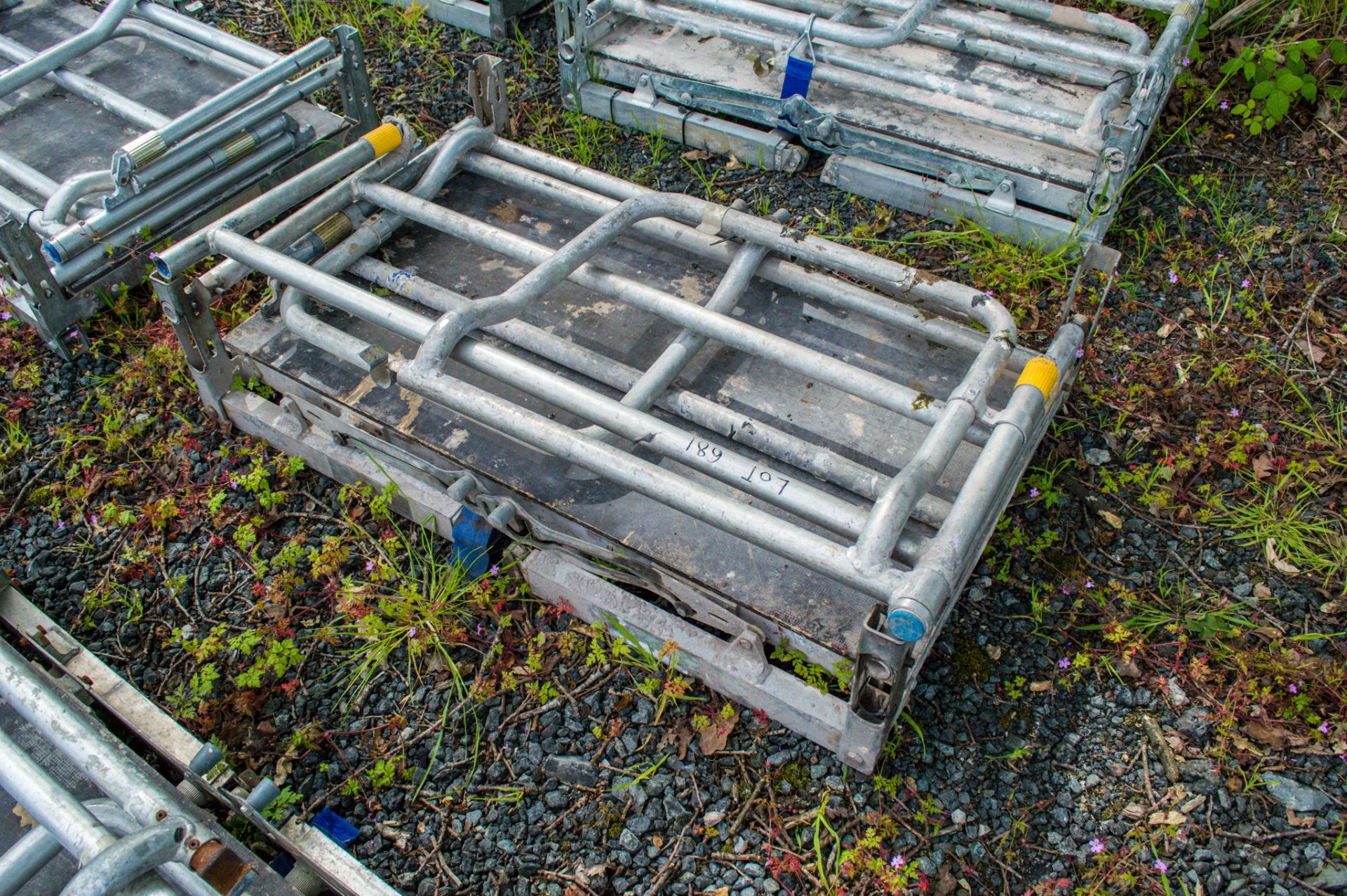 Aluminium podium