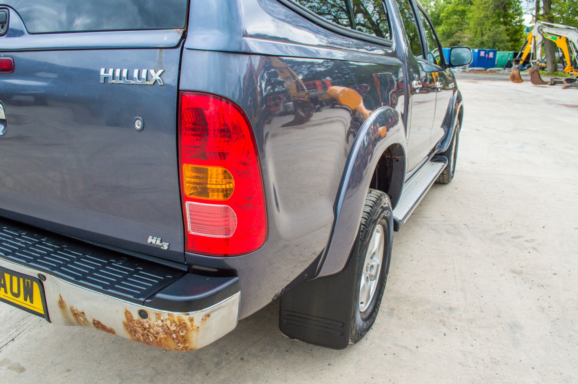 Toyota Hilux 2.5 D-4D 144 HL3 4wd manual double cab pick up Reg No: ST10 AOW Date of Registration: - Image 12 of 25