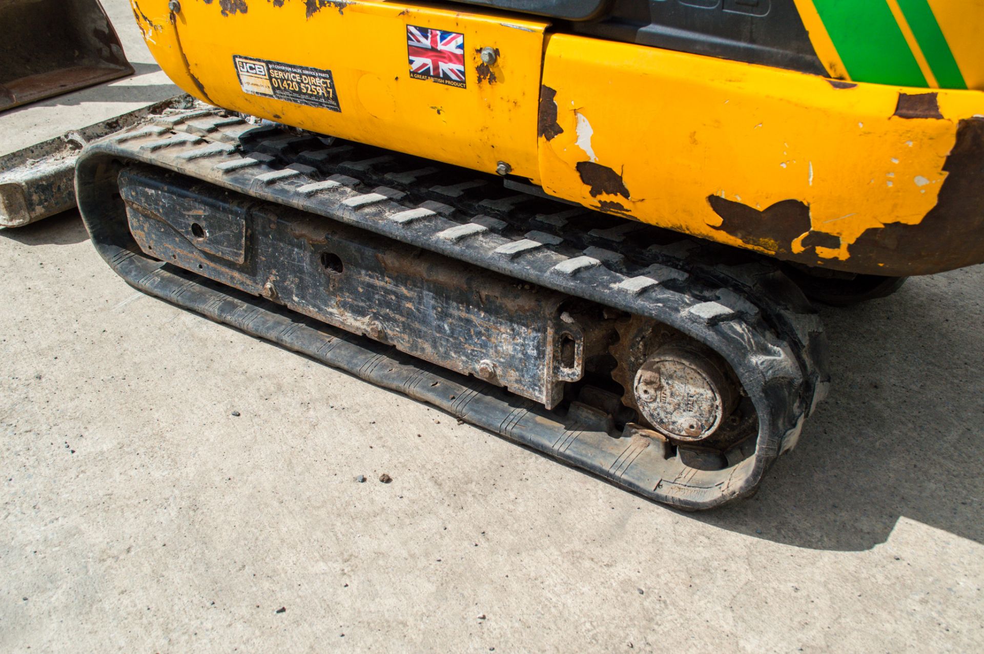 JCB 8016 CTS 1.6 tonne rubber tracked mini excavator Year: 2015 S/N: 2071811 Recorded Hours: 2361 - Image 10 of 22