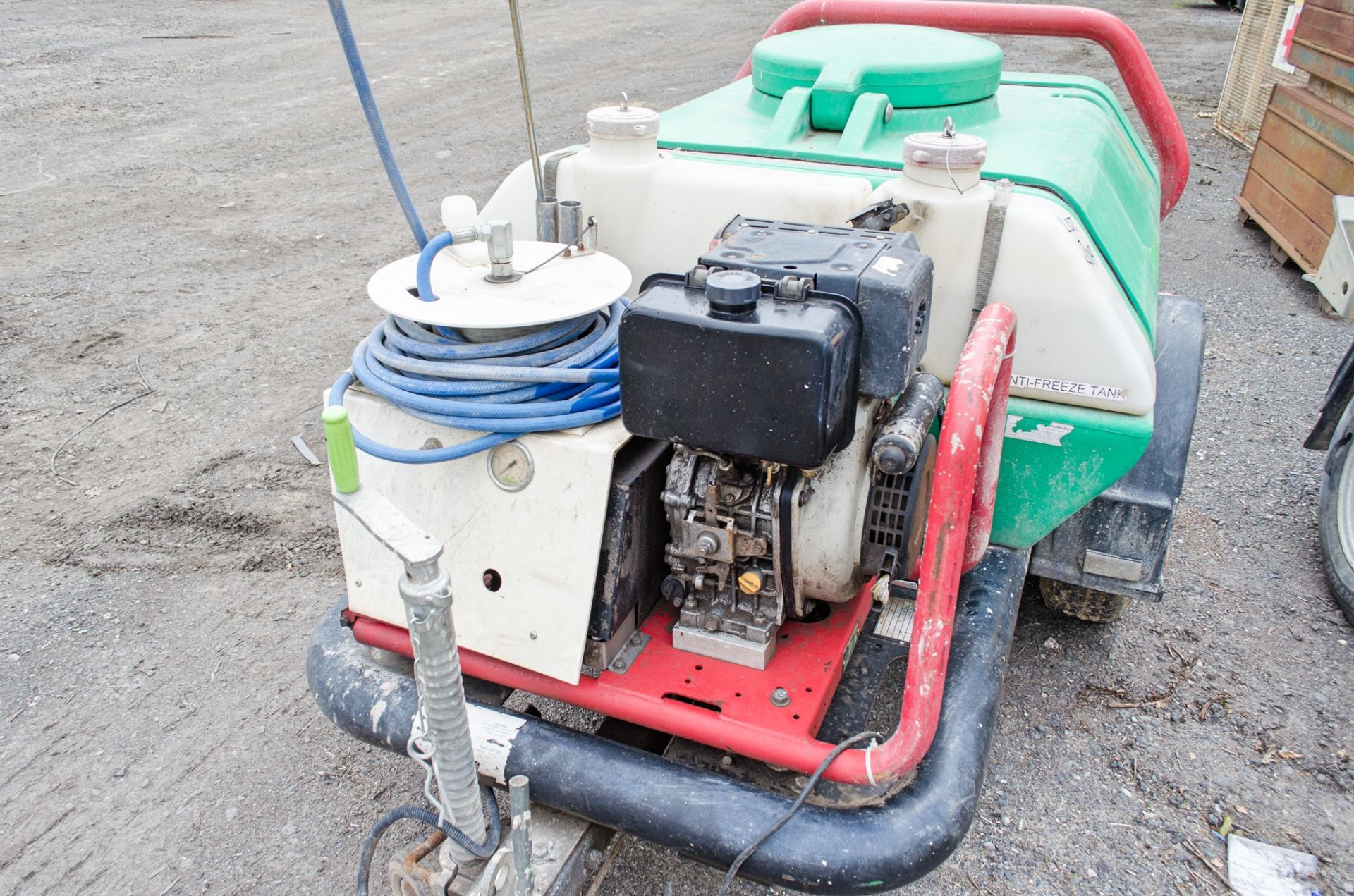 Brendon Bowsers diesel driven fast tow pressure washer bowser c/w lance A671077 - Image 3 of 3