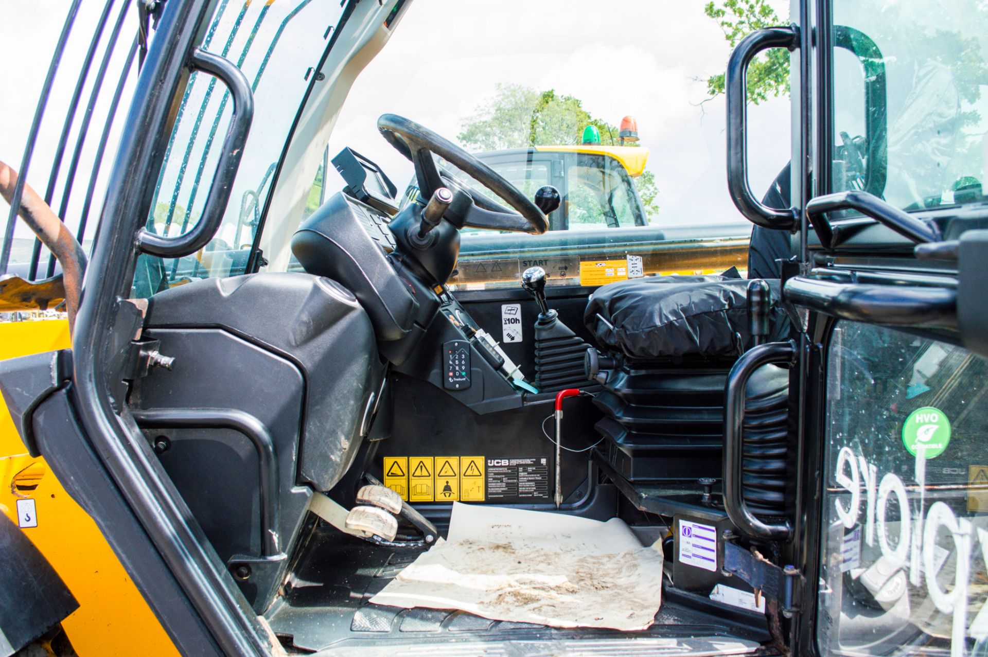 JCB 540-140 Hi-Viz 14 metre telescopic handler  Year: 2017 S/N: 2570142 Recorded Hours: 4780 c/w - Image 23 of 26