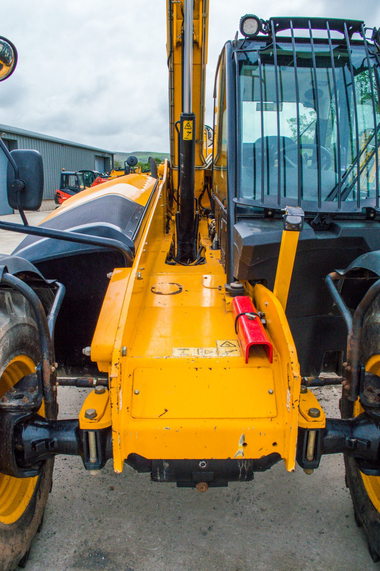 JCB 535-95 9.5 metre telescopic handler Year: 2018 S/N: 2568587 Recorded Hours: 2886 c/w air - Image 18 of 27