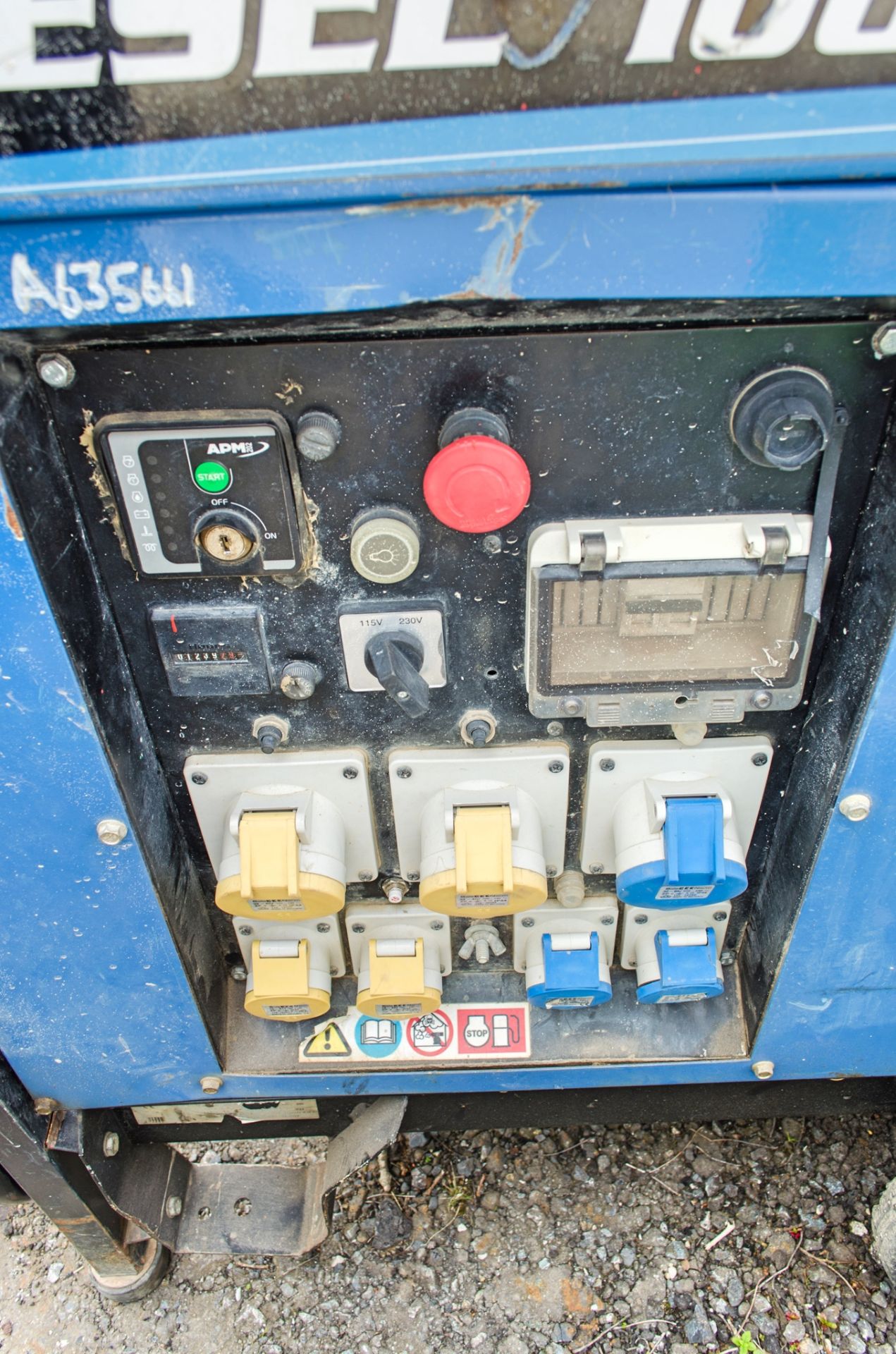 SDMO 10000E 10 kva diesel driven generator Recorded Hours: 1239 A635661 - Image 5 of 5