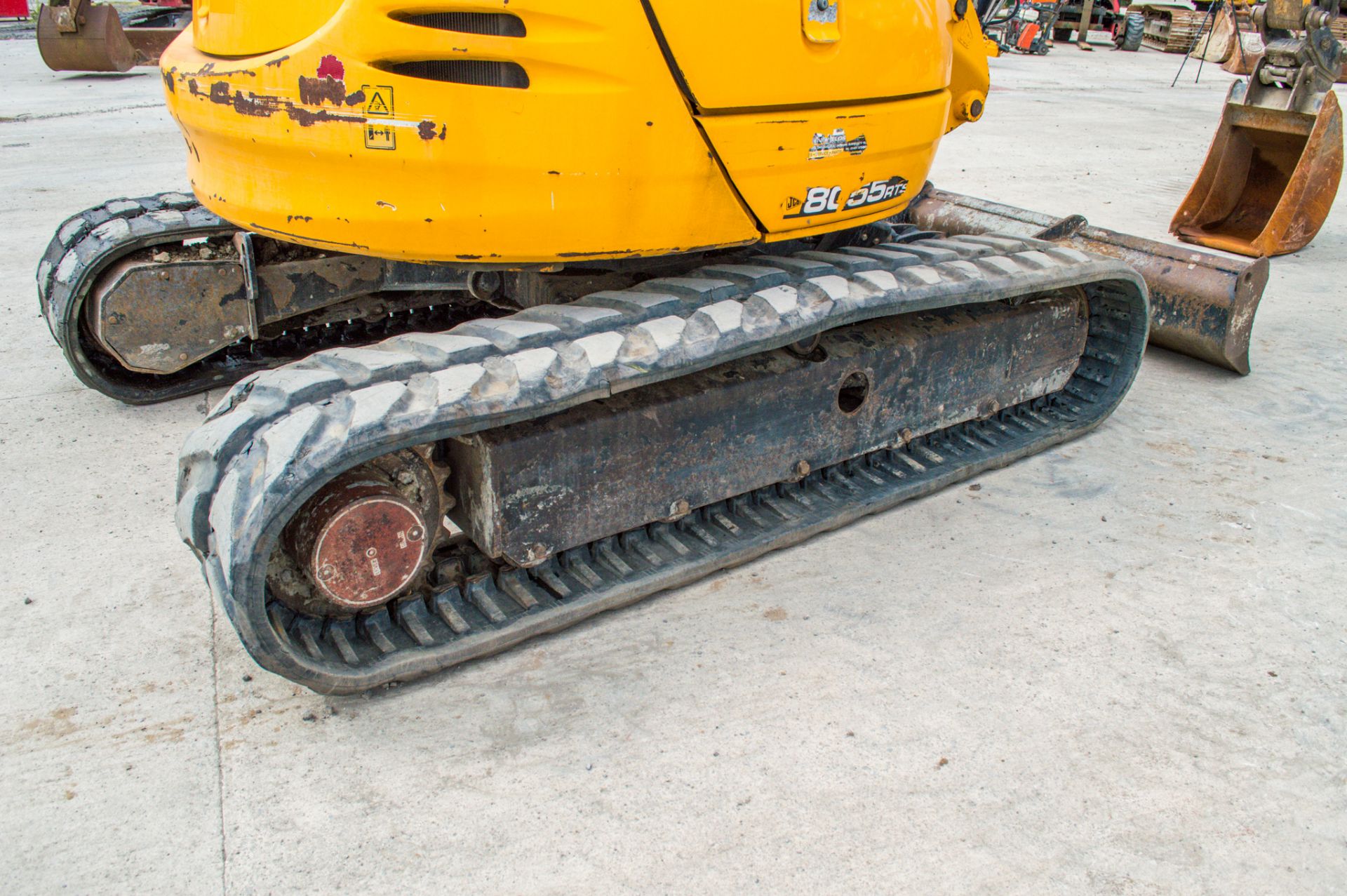 JCB 8055 RTS 5.5 tonne rubber tracked midi excavator Year: 2013 S/N: 2060573 Recorded Hours: 3857 - Image 10 of 25