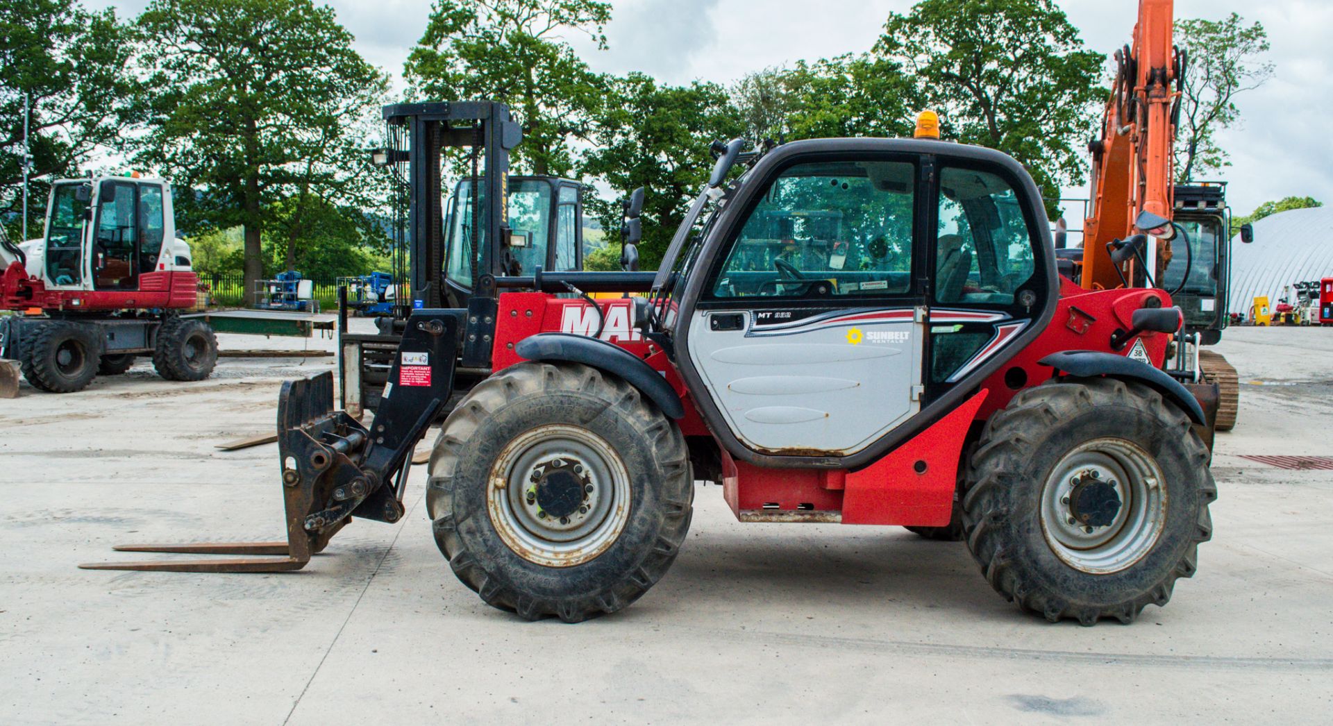 Manitou MT932 9 metre telescopic handler Year: 2014 S/N: 940923 Recorded Hours: not displayed (Clock - Image 8 of 24
