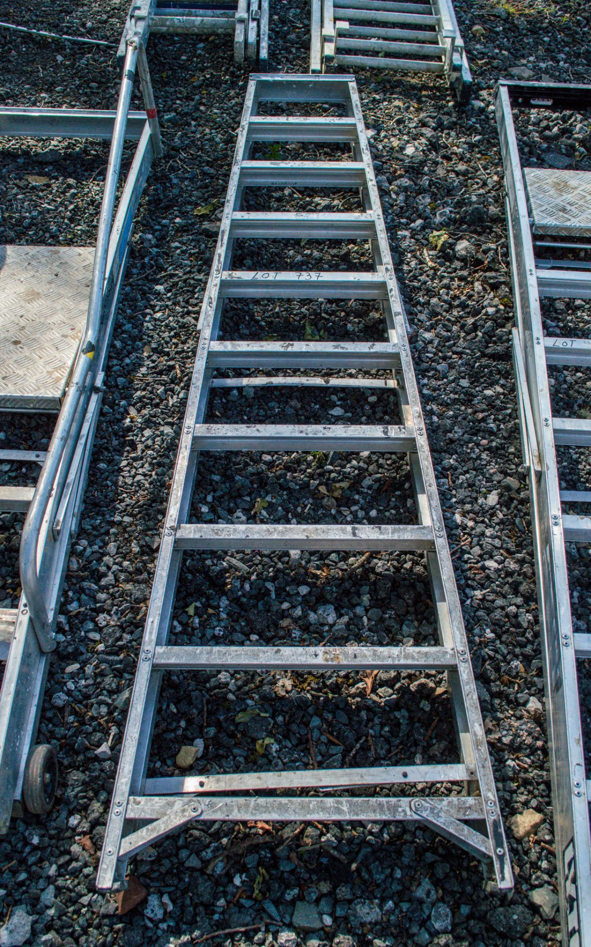10 tread aluminium step ladder 1310-3769