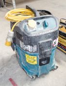 Makita 110v vacuum cleaner ** No hose **