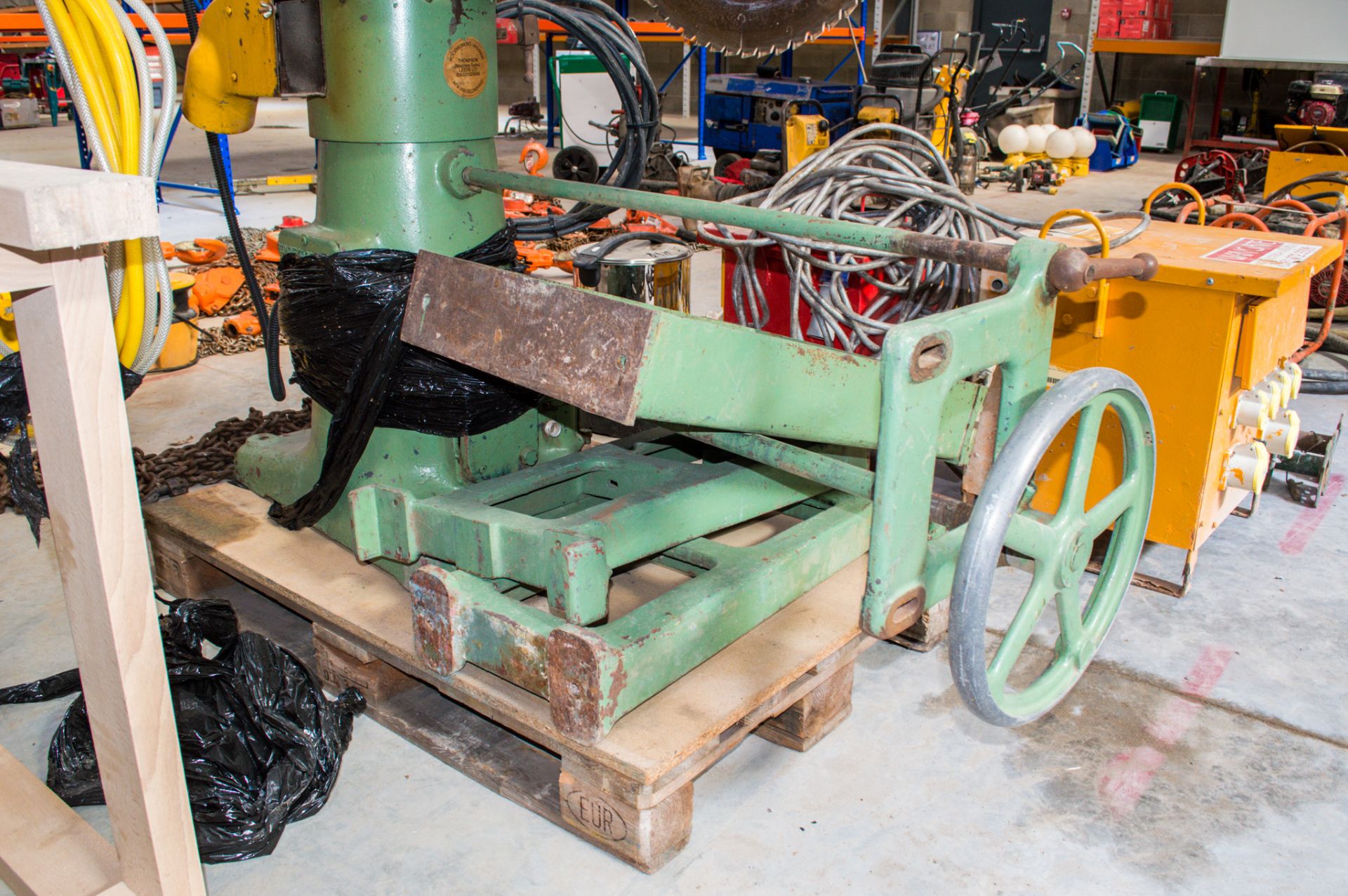 Wadkin WKT26/30 3 phase cross cut saw - Image 3 of 4