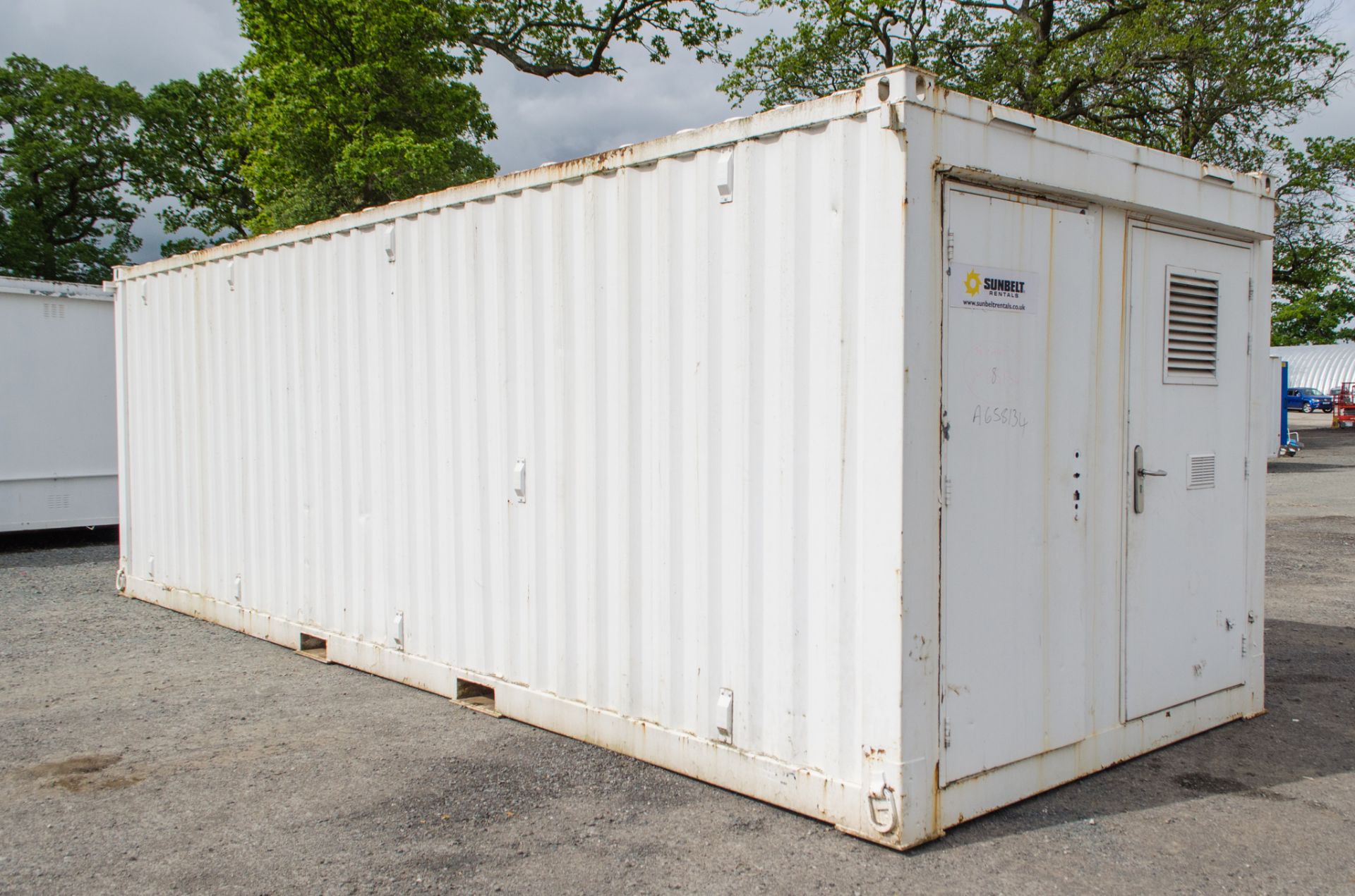 24 ft x 9 ft steel anti vandal welfare site unit Comprising of: canteen area, office, toilet & - Image 3 of 10