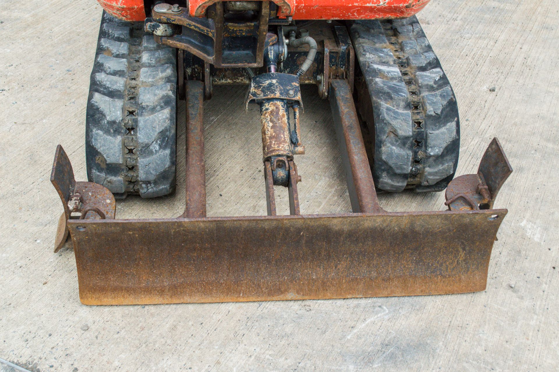 Kubota U17-3a 1.6 tonne rubber tracked mini excavator  Year: 2014 S/N: 21778 Recorded Hours: 2898 - Image 14 of 25