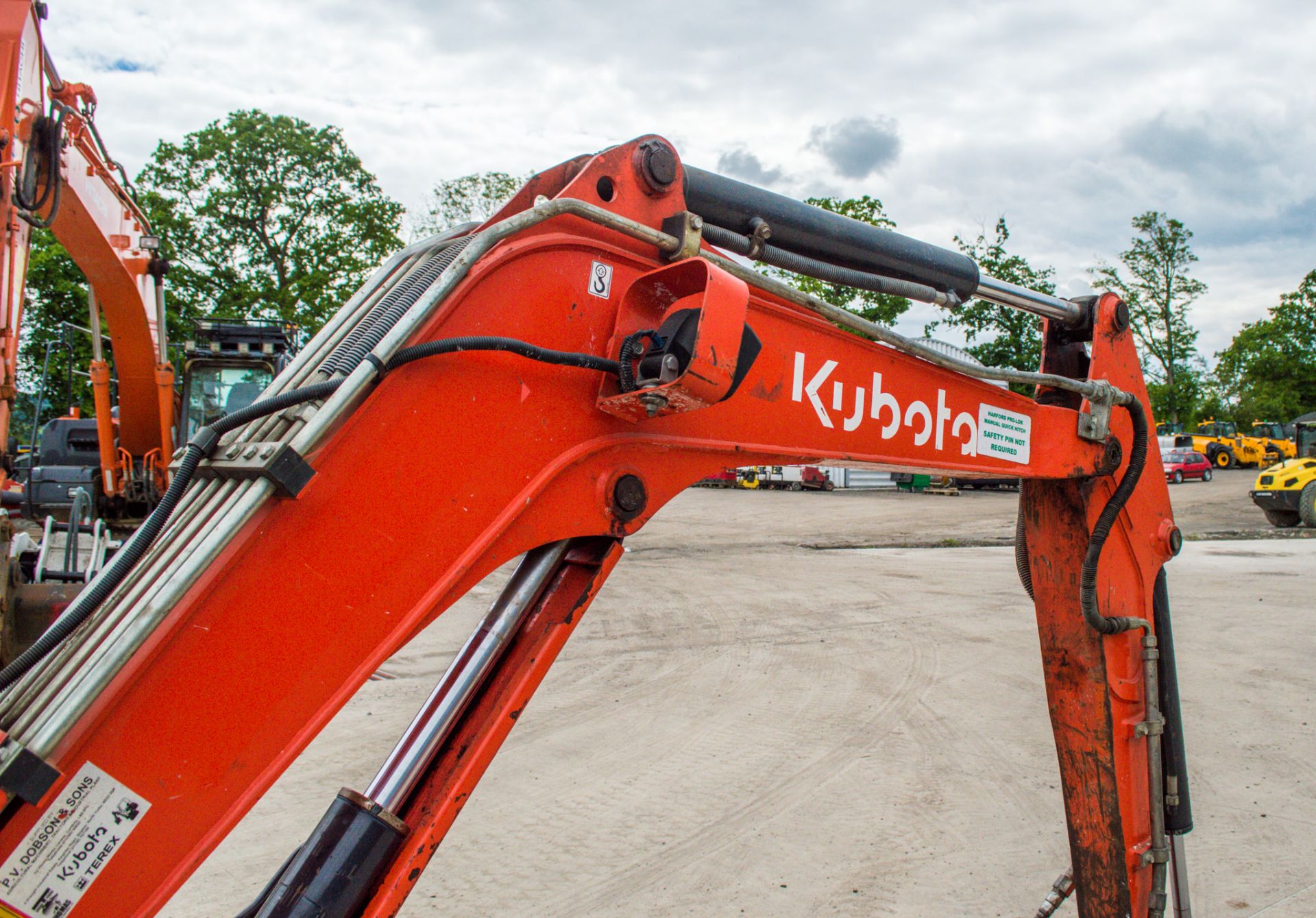 Kubota KX61-3 2.6 tonne rubber tracked excavator Year: 2014 S/N: 80681 Recorded Hours: 3772 piped, - Image 11 of 24