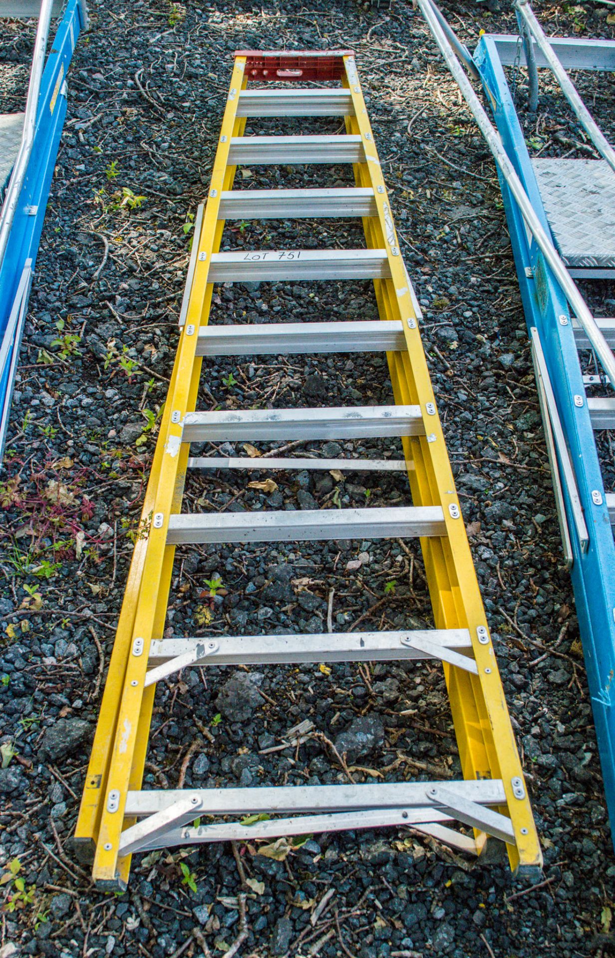 10 tread glass fibre framed step ladder 1805-0183