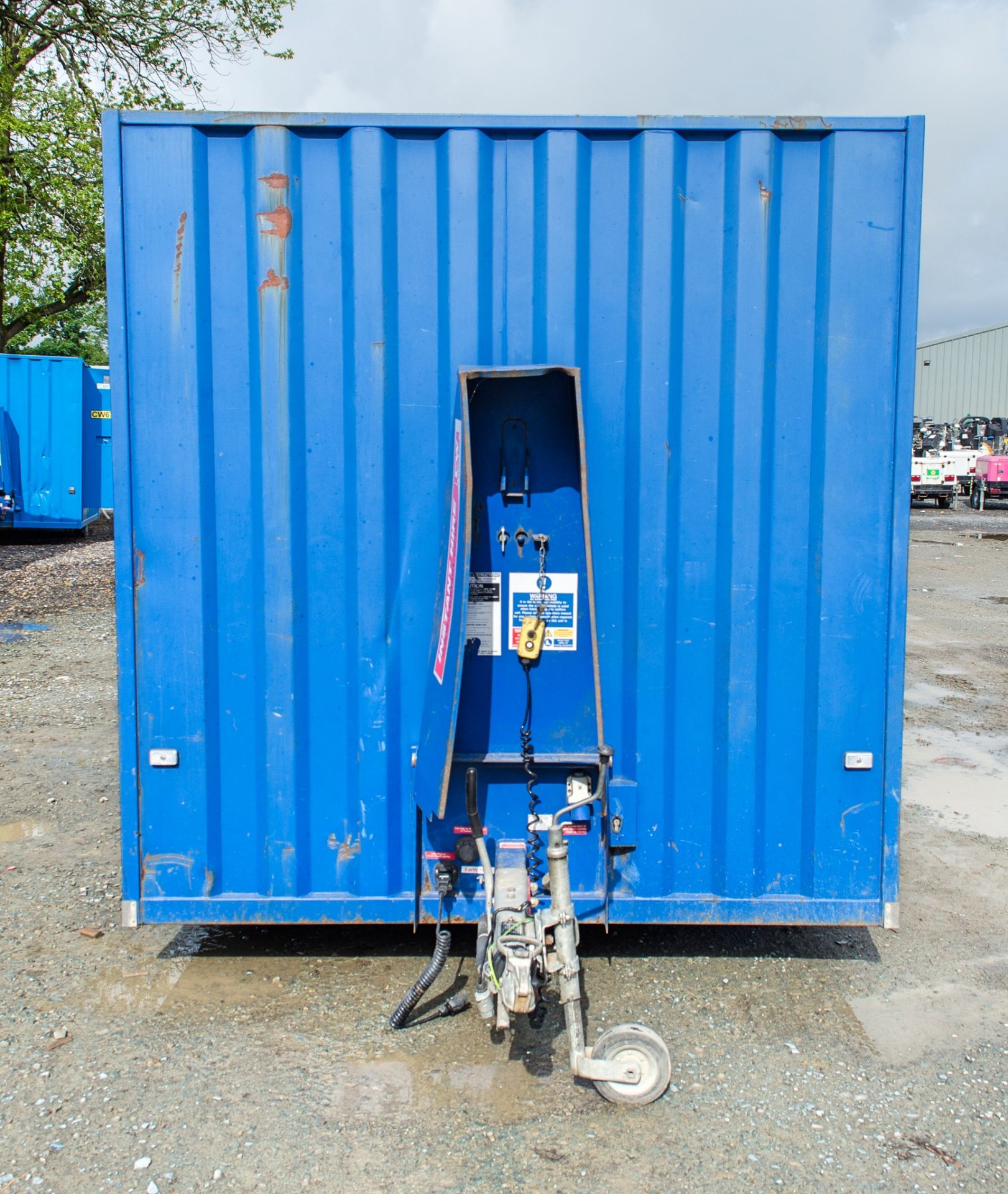 Boss Cabins 12 ft x 8 ft steel anti vandal mobile welfare site unit Comprising of: Canteen area, - Image 5 of 12