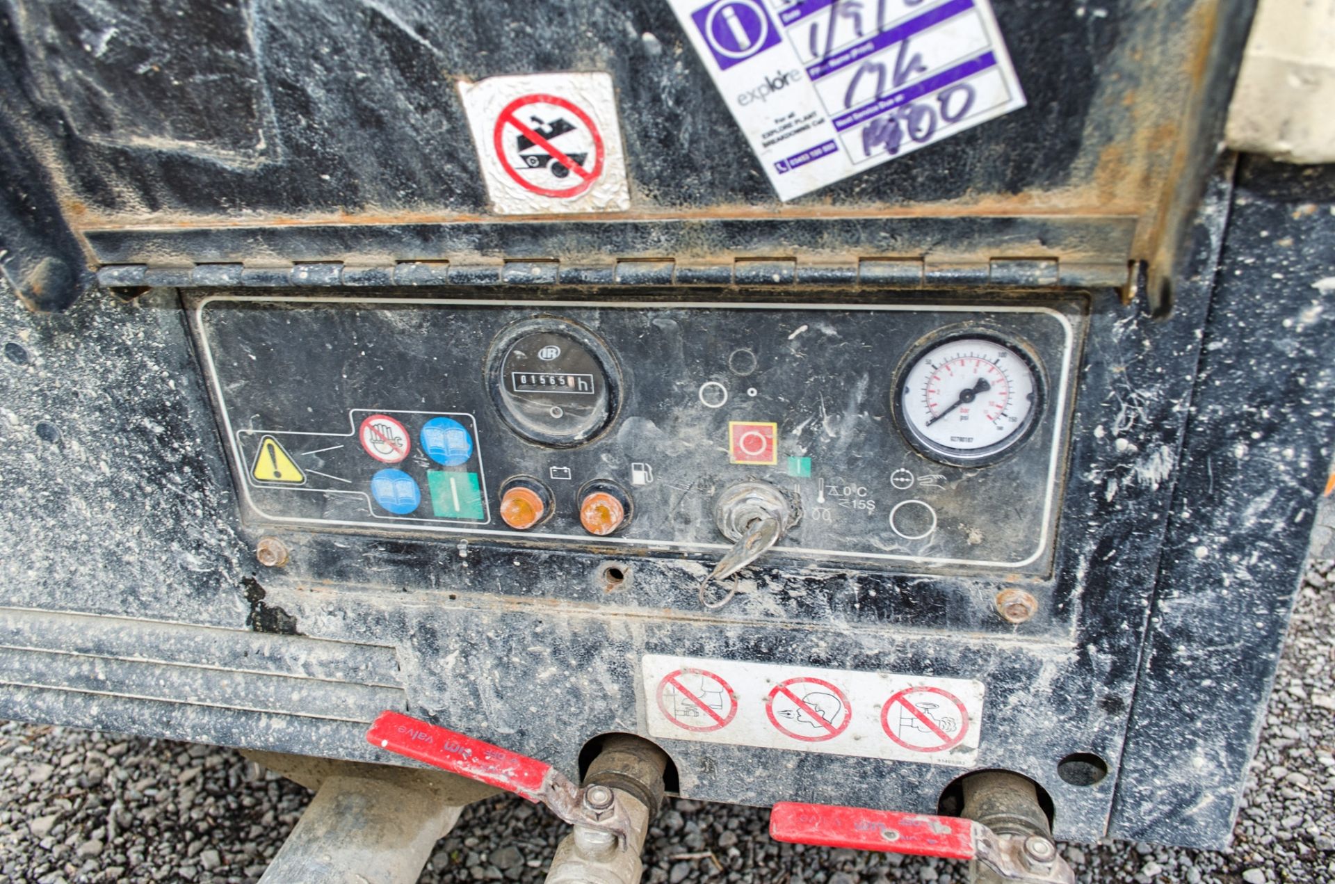 Doosan 741+ diesel driven mobile air compressor Year: 2012 S/N: 431114 Recorded Hours: 1565 AC435 - Image 6 of 6