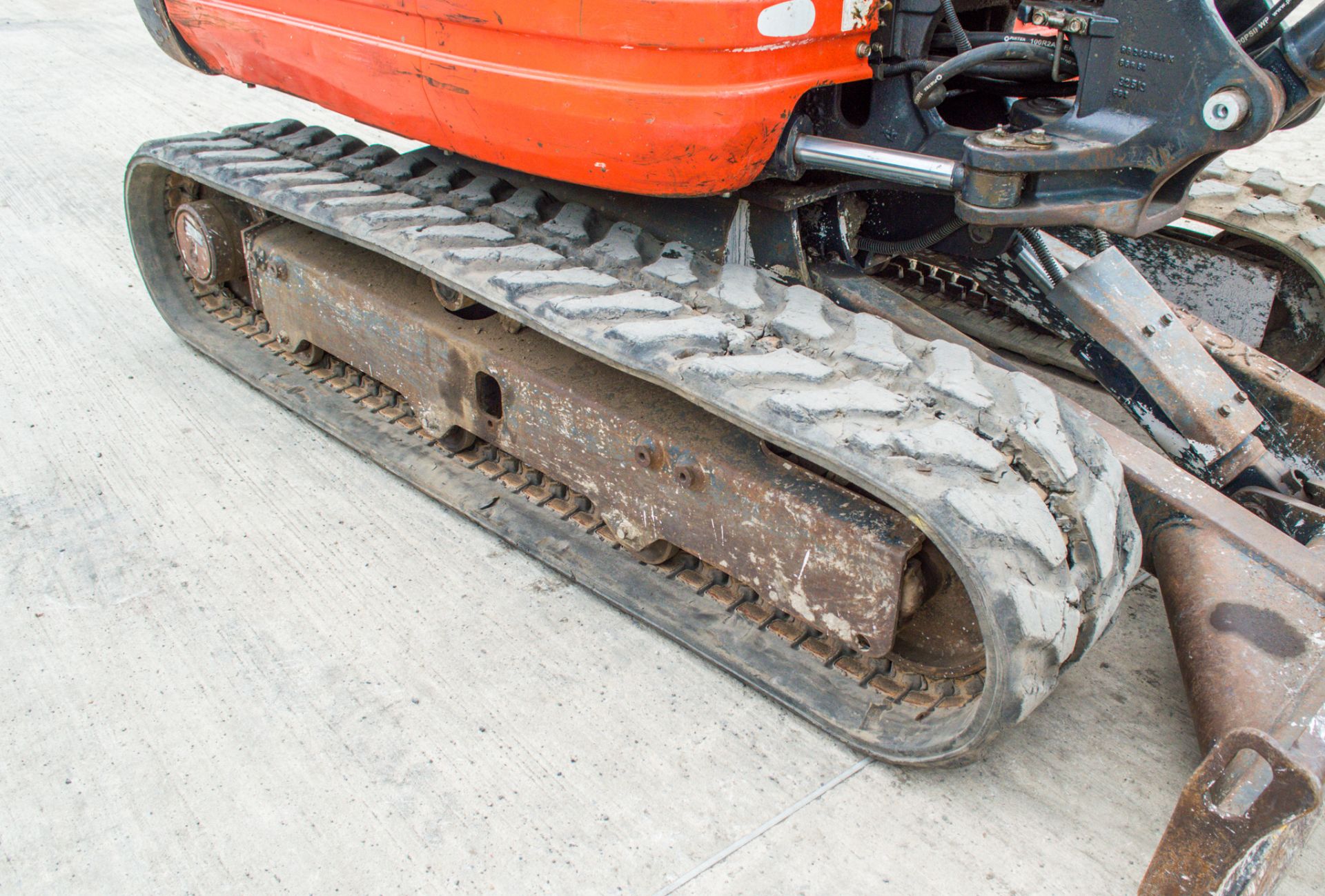 Kubota KX61-3 2.6 tonne rubber tracked excavator Year: 2014 S/N: 80681 Recorded Hours: 3772 piped, - Image 10 of 24