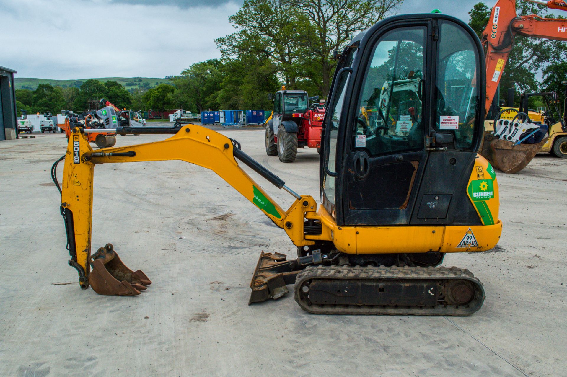 JCB 8018 CTS 1.8 tonne rubber tracked mini excavator Year: 2017 S/N: JCB08018LH2583518 Recorded - Image 7 of 20