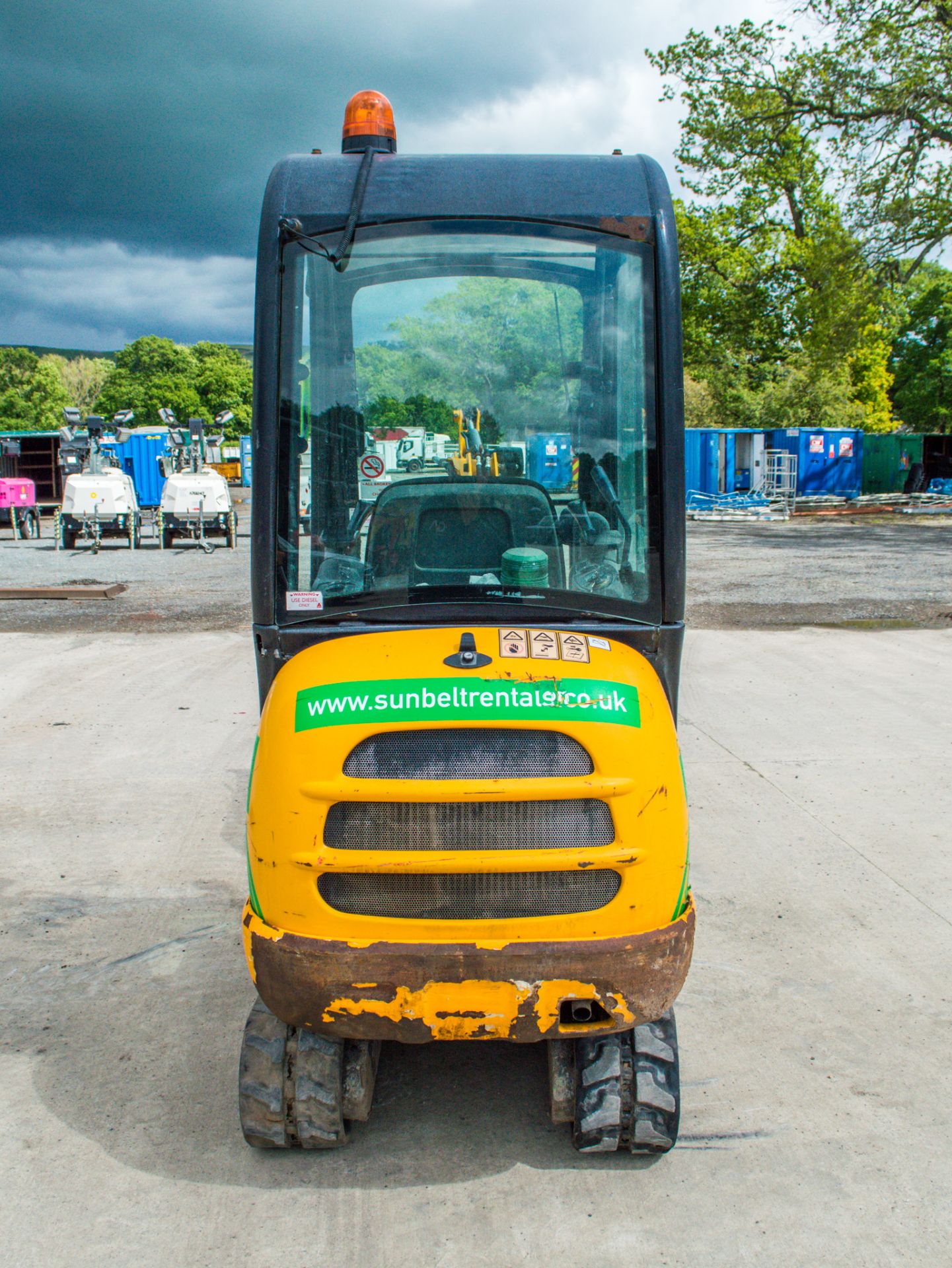 JCB 8016 CTS 1.6 tonne rubber tracked mini excavator Year: 2015 S/N: 2071811 Recorded Hours: 2361 - Image 5 of 22
