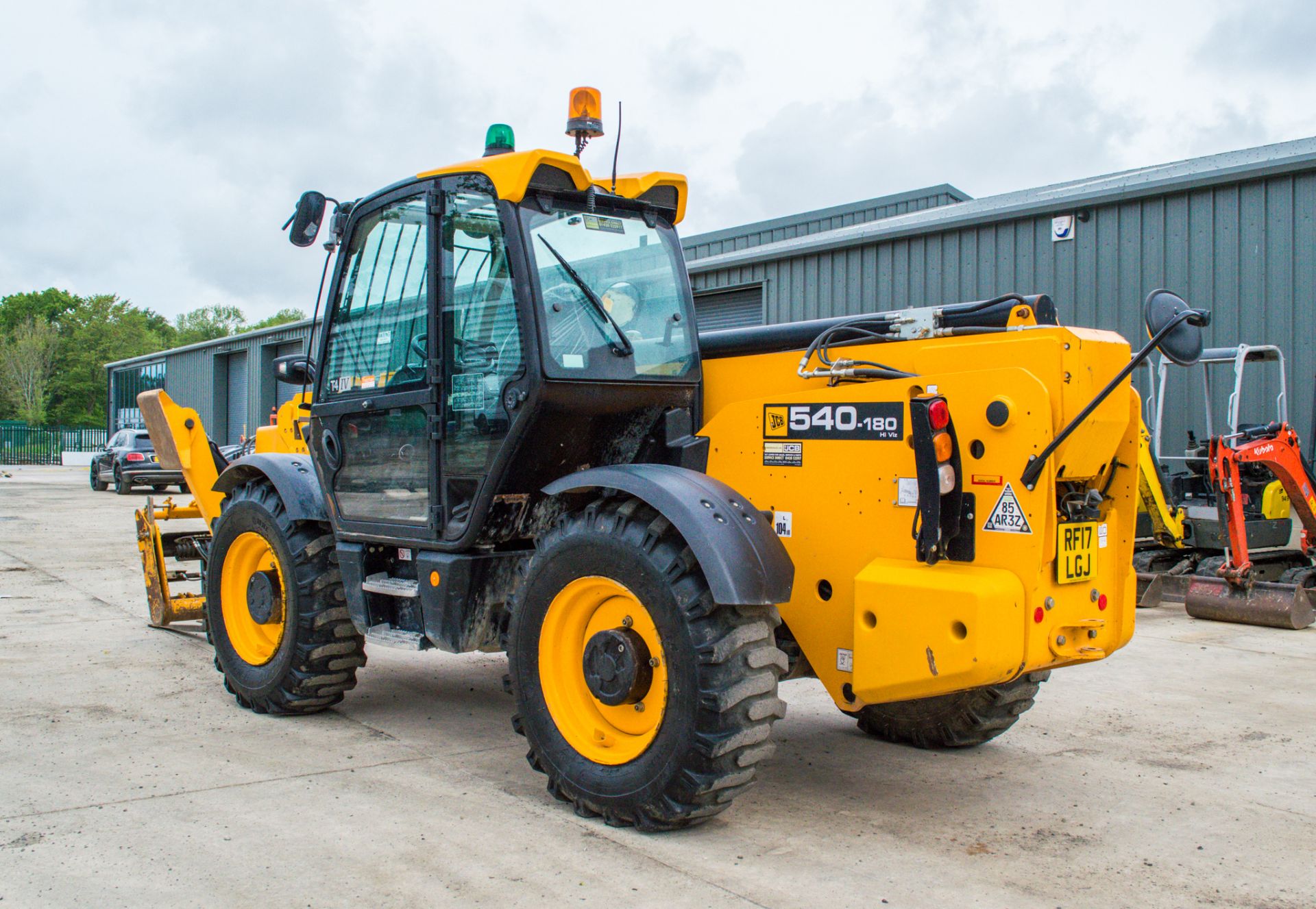 JCB 540-180 Hi-Viz 18 metre telescopic handler  Year: 2017 S/N: 2567515 Recorded Hours: 4573 c/w - Image 4 of 27