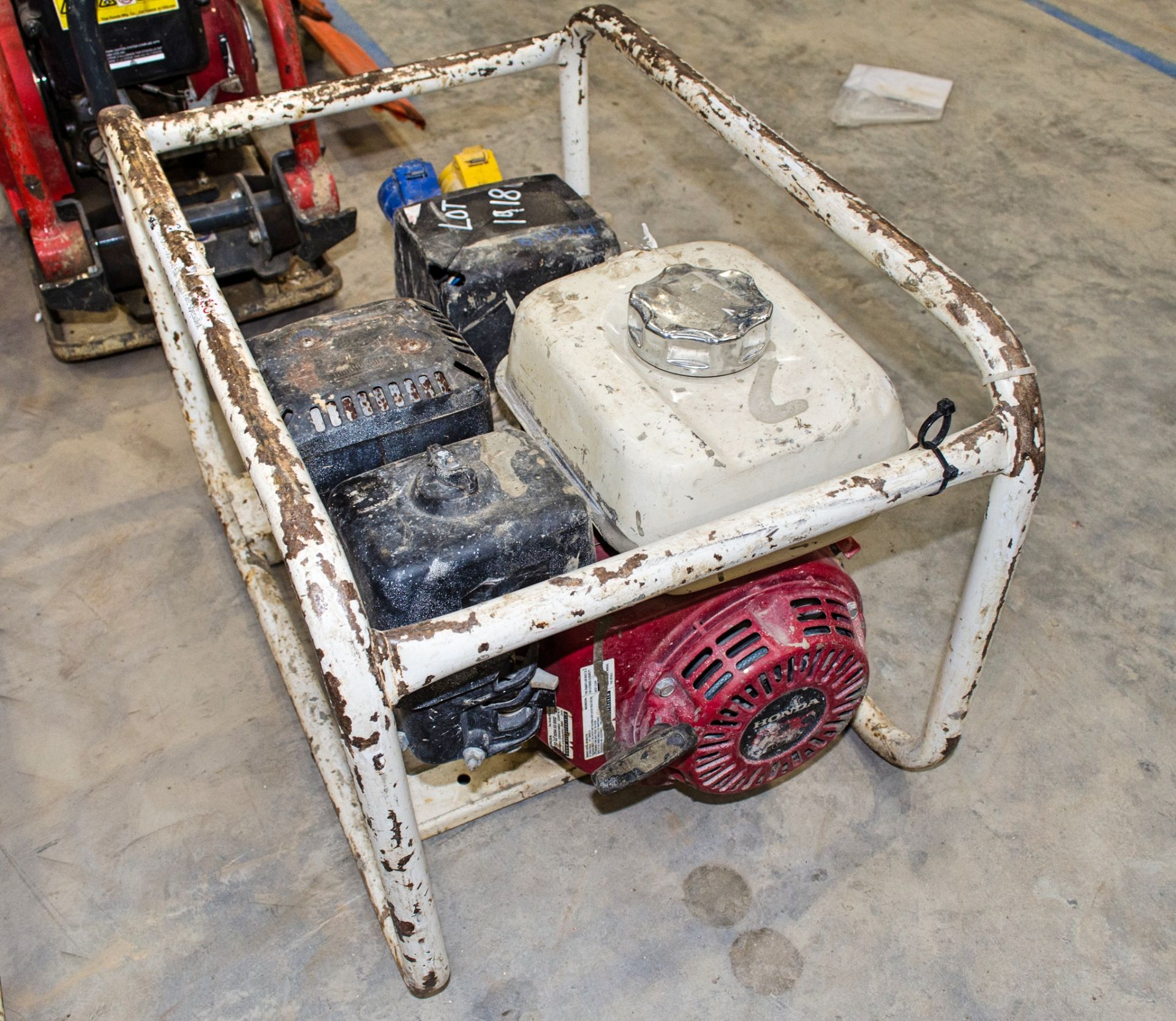 Petrol driven generator PF01348 - Image 2 of 2