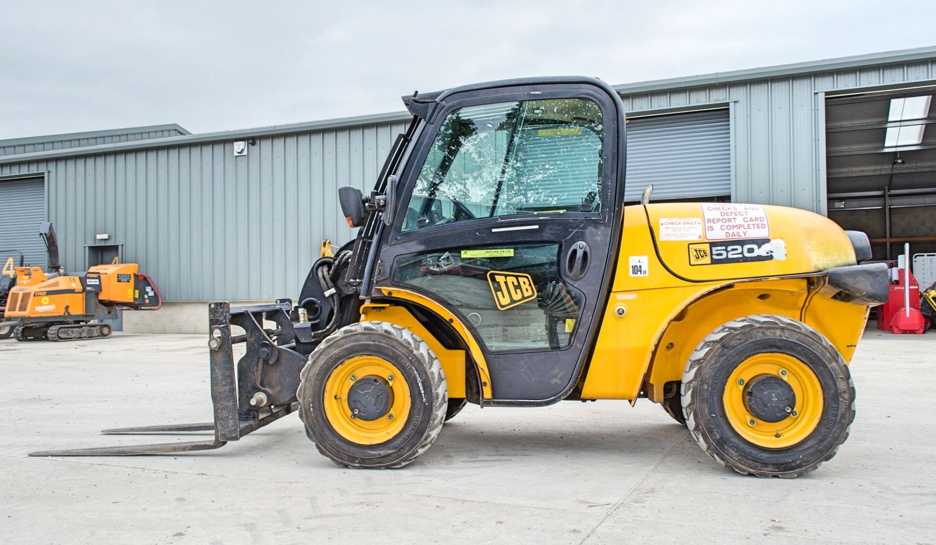 JCB 520-40 4 metre telescopic handler Year: 2008 S/N: 1014369 Recorded Hours: 4290 096569 - Image 7 of 20