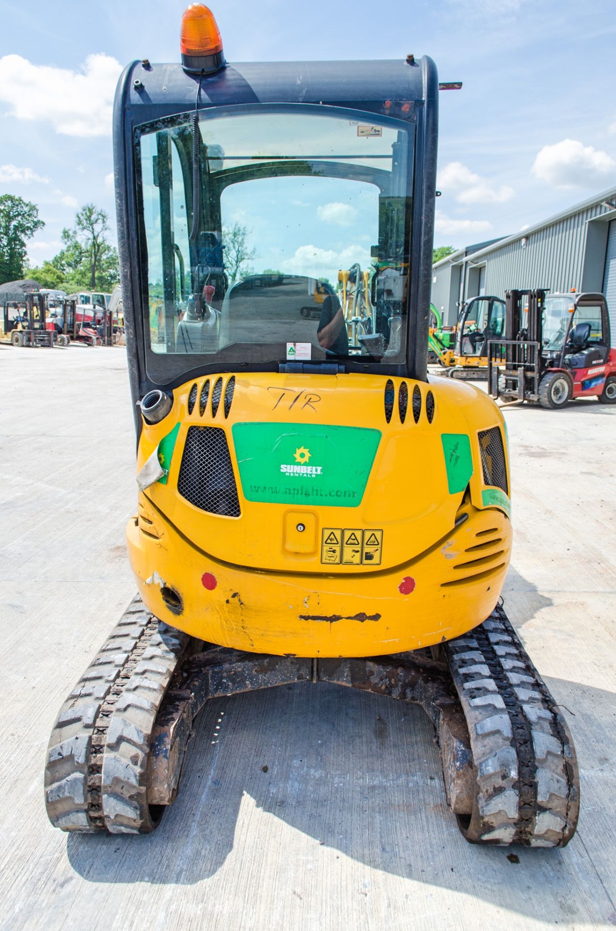 JCB 8025 2.5 tonne rubber tracked mini excavator Year: 2015 S/N: 2206855 Recorded Hours: 2757 blade, - Bild 6 aus 22