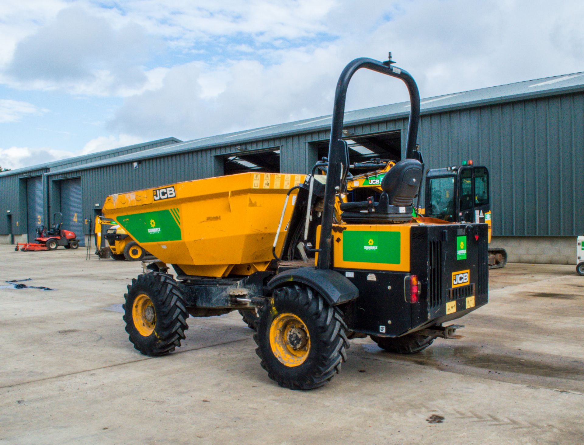 JCB 3 tonne swivel skip dumper Year:2016 S/N: RF9734 Recorded Hours: Not displayed ** Clock - Image 4 of 20