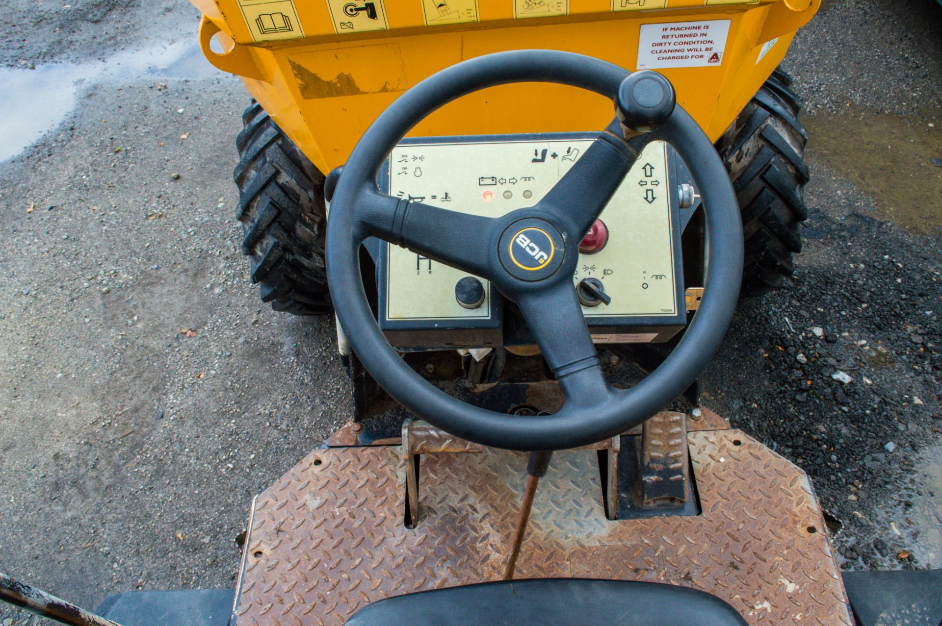 JCB 3 tonne swivel skip dumper Year:2016 S/N: RF9734 Recorded Hours: Not displayed ** Clock - Image 19 of 20