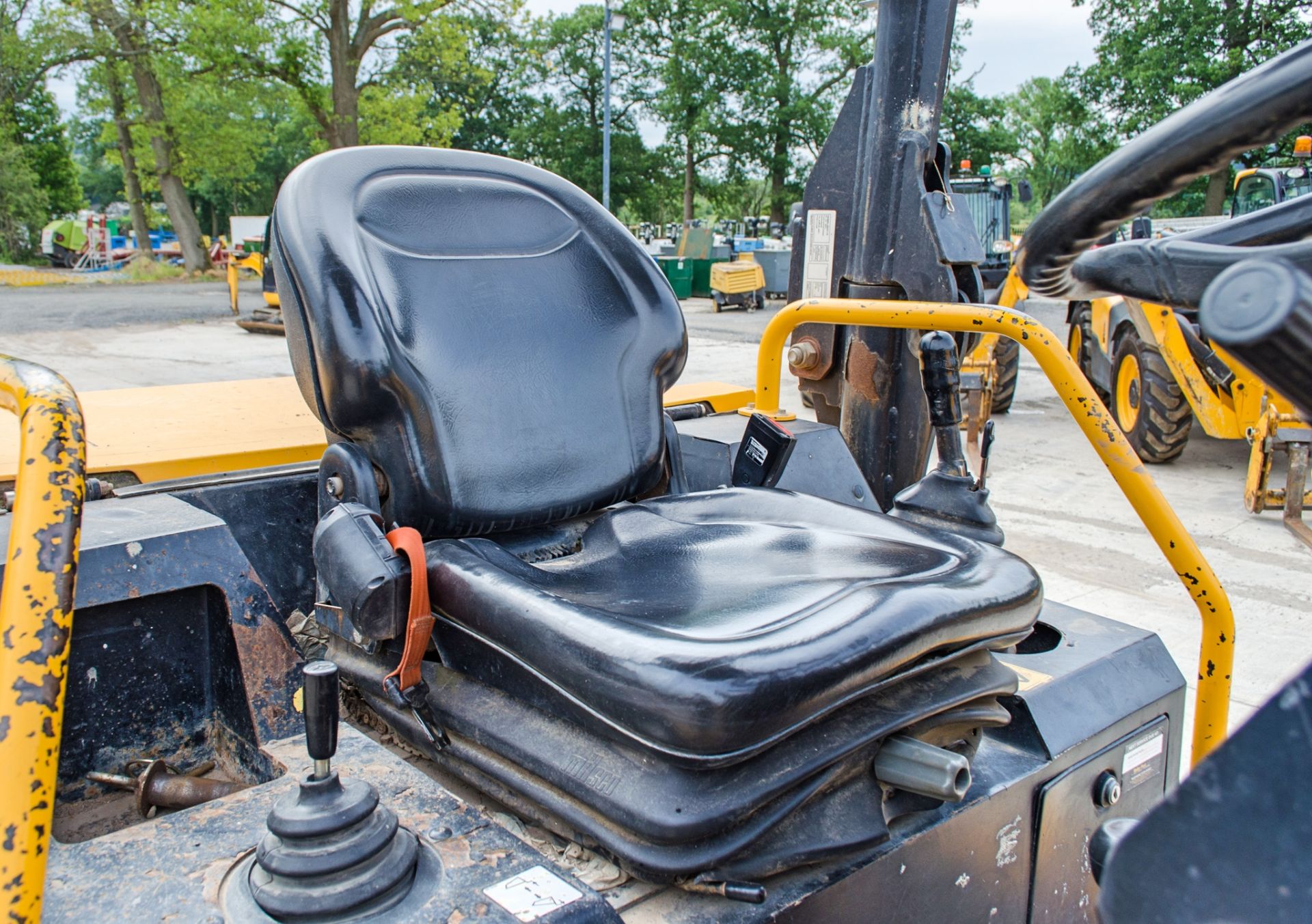 JCB 6FT 6 tonne straight skip dumper Year: 2018 S/N: 2561530 Recorded Hours: 1983 - Image 18 of 22