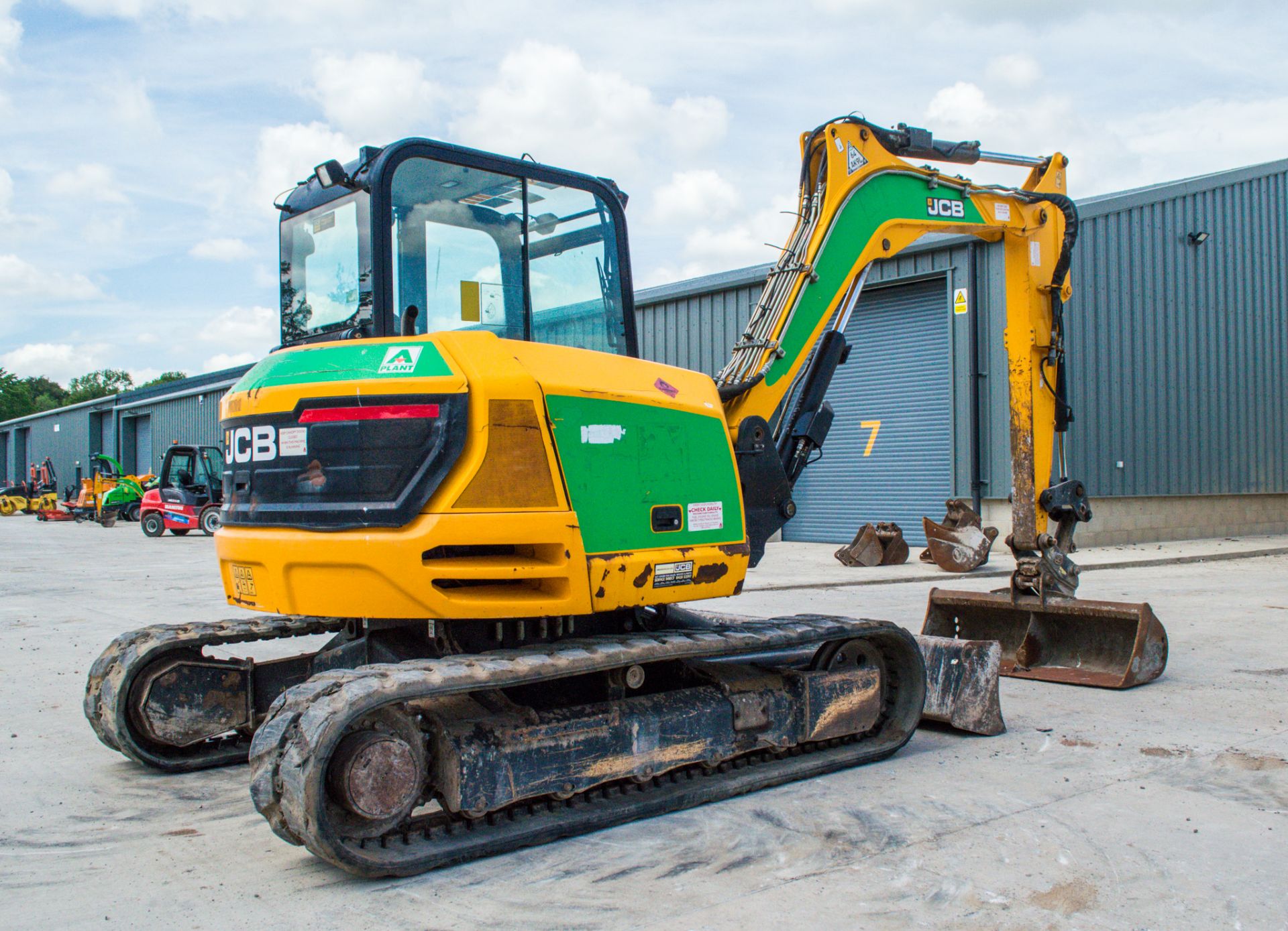 JCB 85Z-1 8.5 tonne rubber tracked midi excavator Year: 2014 S/N: 02248802 Recorded Hours:4482 - Bild 3 aus 22