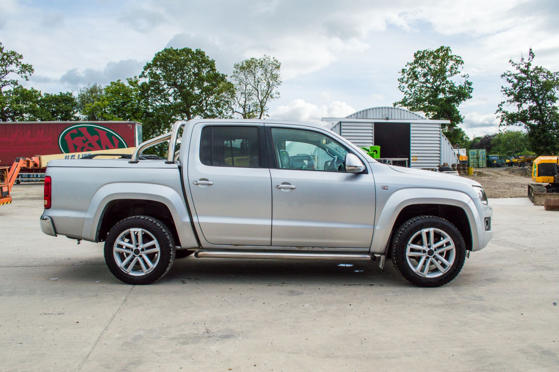 Volkswagen Amarok 2.0 TDI highline 4wd automatic double cab pick up Reg No: PE63 EYH Date of - Image 8 of 30