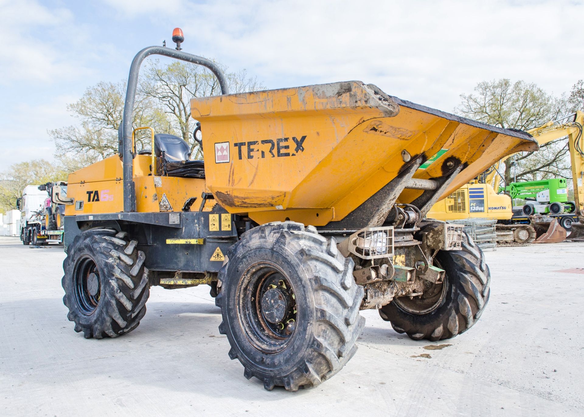 Terex TA6s 6 tonne swivel skip dumper Year: 2014 VIN: SLBD1DD0EE9PJ6044 Recorded Hours: 1811 Weight: - Image 2 of 21