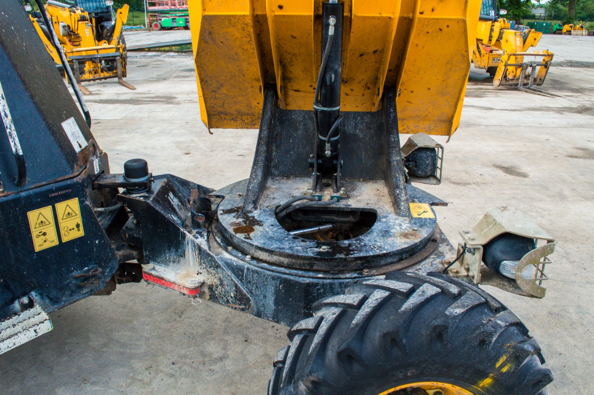 JCB 3 tonne swivel skip dumper Year:2016 S/N: RF9734 Recorded Hours: Not displayed ** Clock - Image 17 of 20