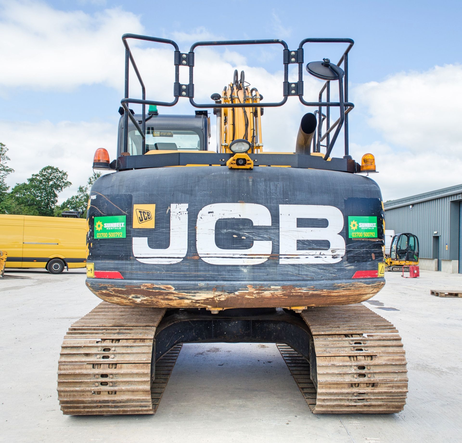 JCB JS130 13 tonne steel tracked excavator Year: 2015 S/N: 2441350 Recorded Hours: 3805 piped, - Image 6 of 28