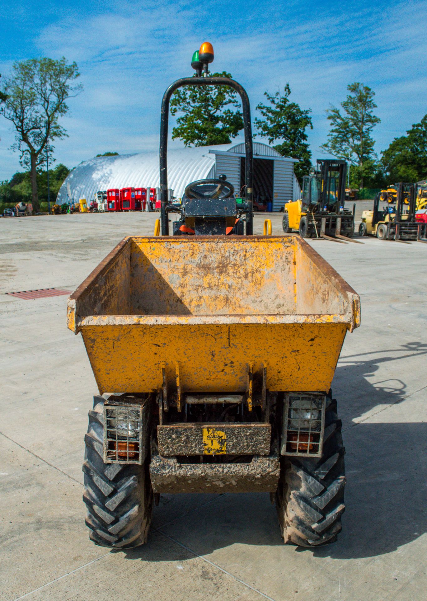 JCB 1HT 1 tonne Hi-tip dumper  Year: 2016 S/N: JEGGRA33 Recorded Hours: 875 A727425 - Image 5 of 20