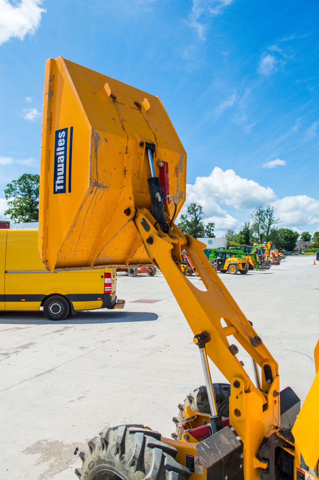 Thwaites 1 tonne hi tip dumper Year: 2018 S/N: E5657 Recorded hours: 422 XL1812006 - Image 16 of 22