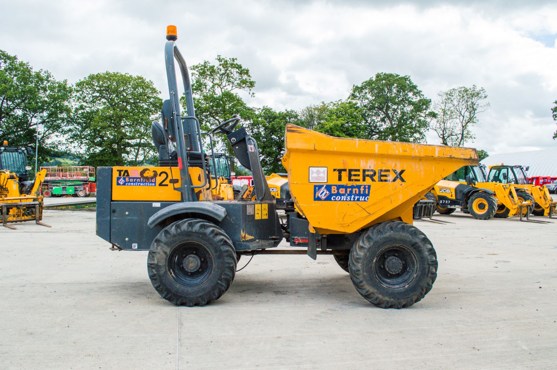 Terex TA3 3 tonne straight skip dumper Year: 2014 S/N: 8PC5963 Recorded Hours: 1839 - Image 8 of 23