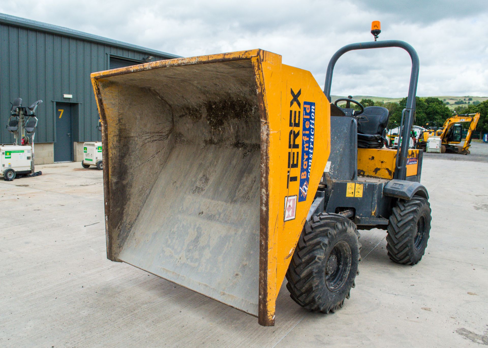 Terex TA3 3 tonne straight skip dumper Year: 2014 S/N: 8PC5963 Recorded Hours: 1839 - Image 16 of 23