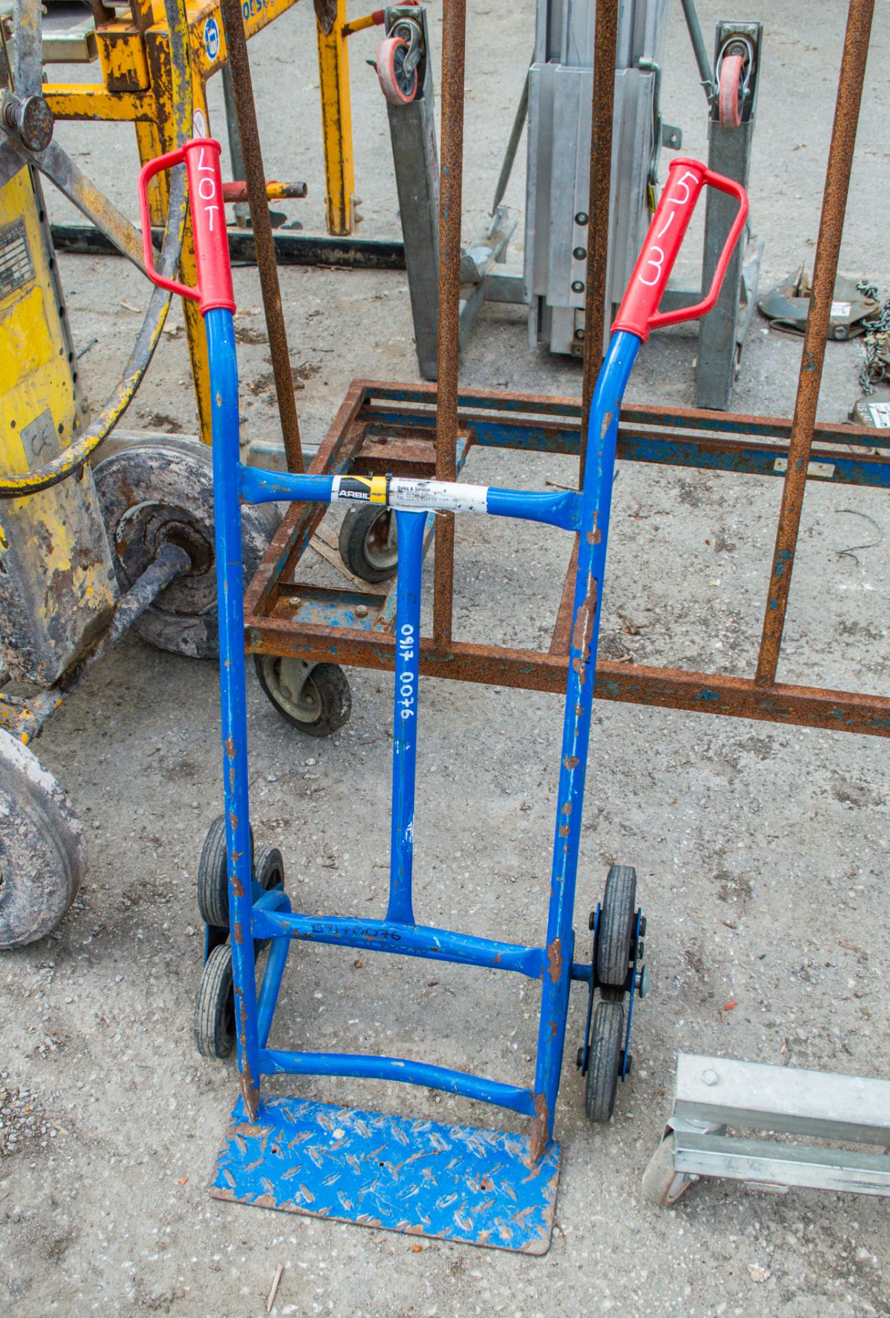 Stair climbing sack truck