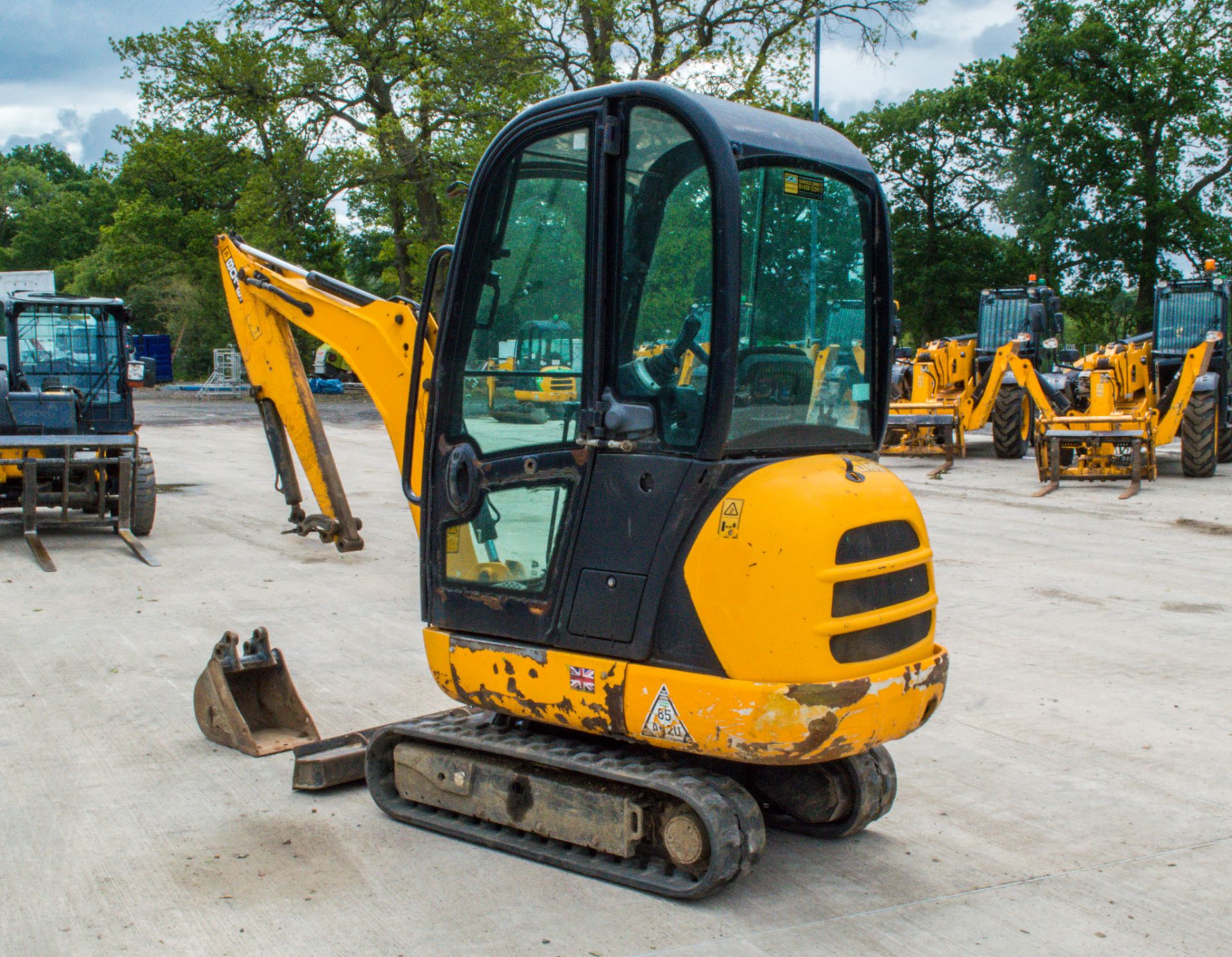 JCB 8016 CTS 1.6 tonne rubber tracked mini excavator Year: 2014 VIN: JCB08016A02071646 Recorded - Image 4 of 22