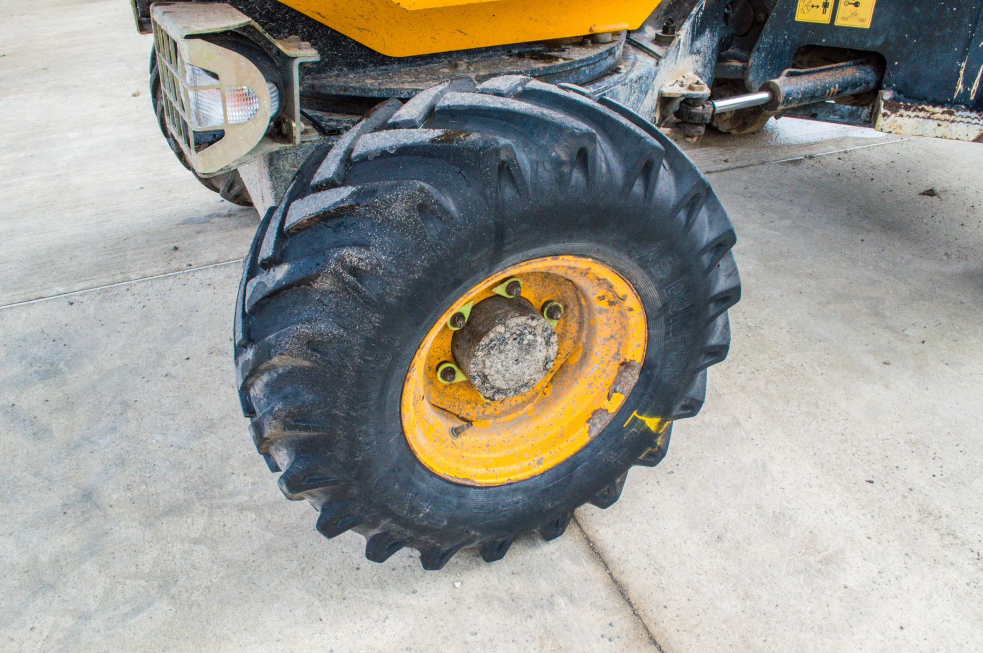 JCB 3 tonne swivel skip dumper Year:2016 S/N: RF9734 Recorded Hours: Not displayed ** Clock - Image 11 of 20