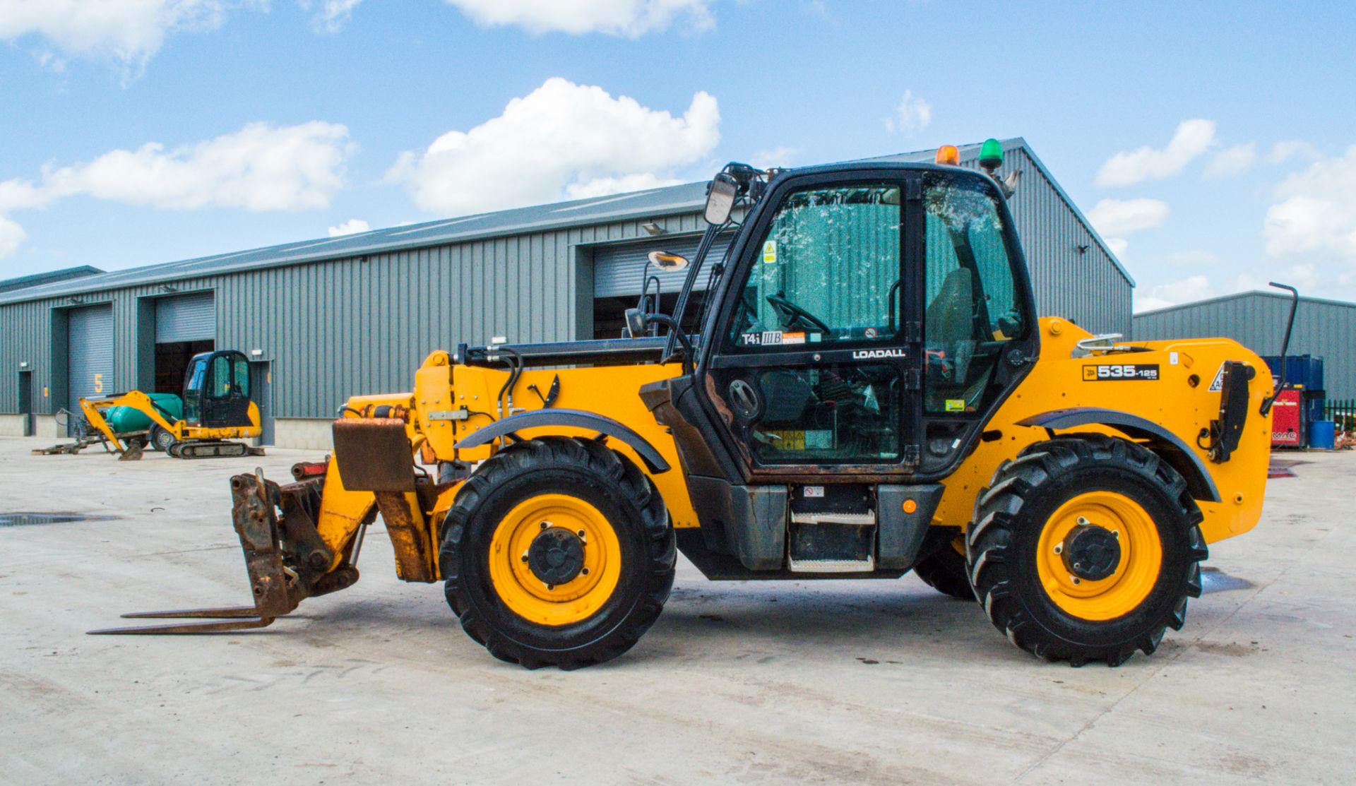 JCB 535-125 12 metre telescopic handler Year: 2016 S/N: 461180 Recorded Hours: 2400 A727307 - Image 7 of 26