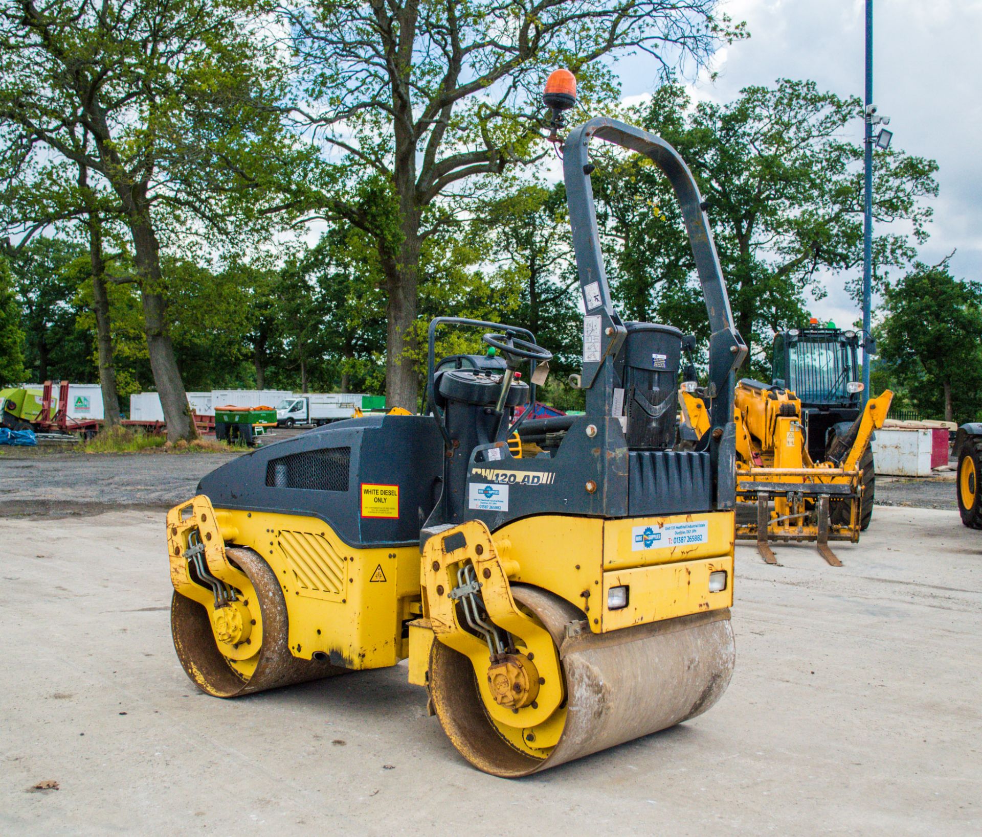 Bomag BW120 AD-4 diesel driven double drum roller Year: 2006 S/N: 0022992 Recorded Hours: 1373 - Image 4 of 12