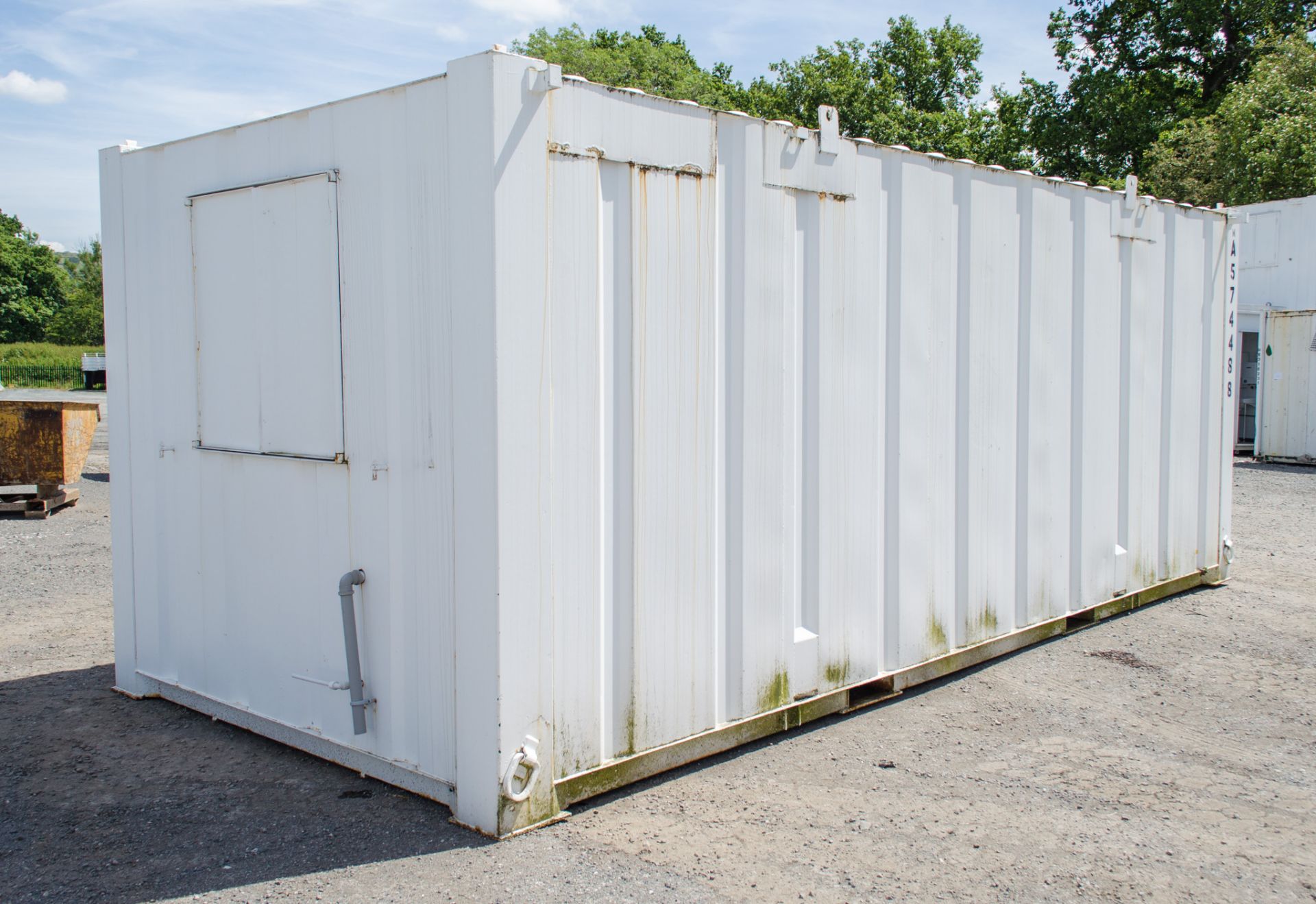 21 ft x 9 ft steel anti vandal site unit c/w keys A574488 - Image 4 of 6