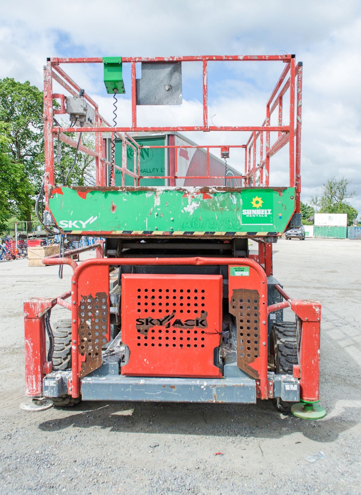 Skyjack SJ9241 RT 4x4 diesel driven scissor lift access platform Year: 2015 S/N: 55000109 A679752 - Bild 6 aus 21