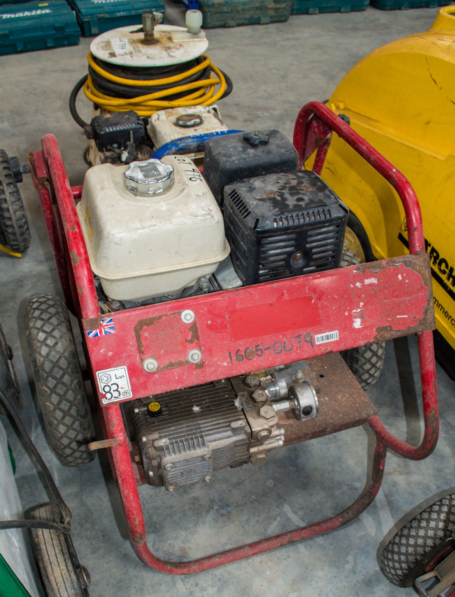 Petrol driven pressure washer 1605-0079