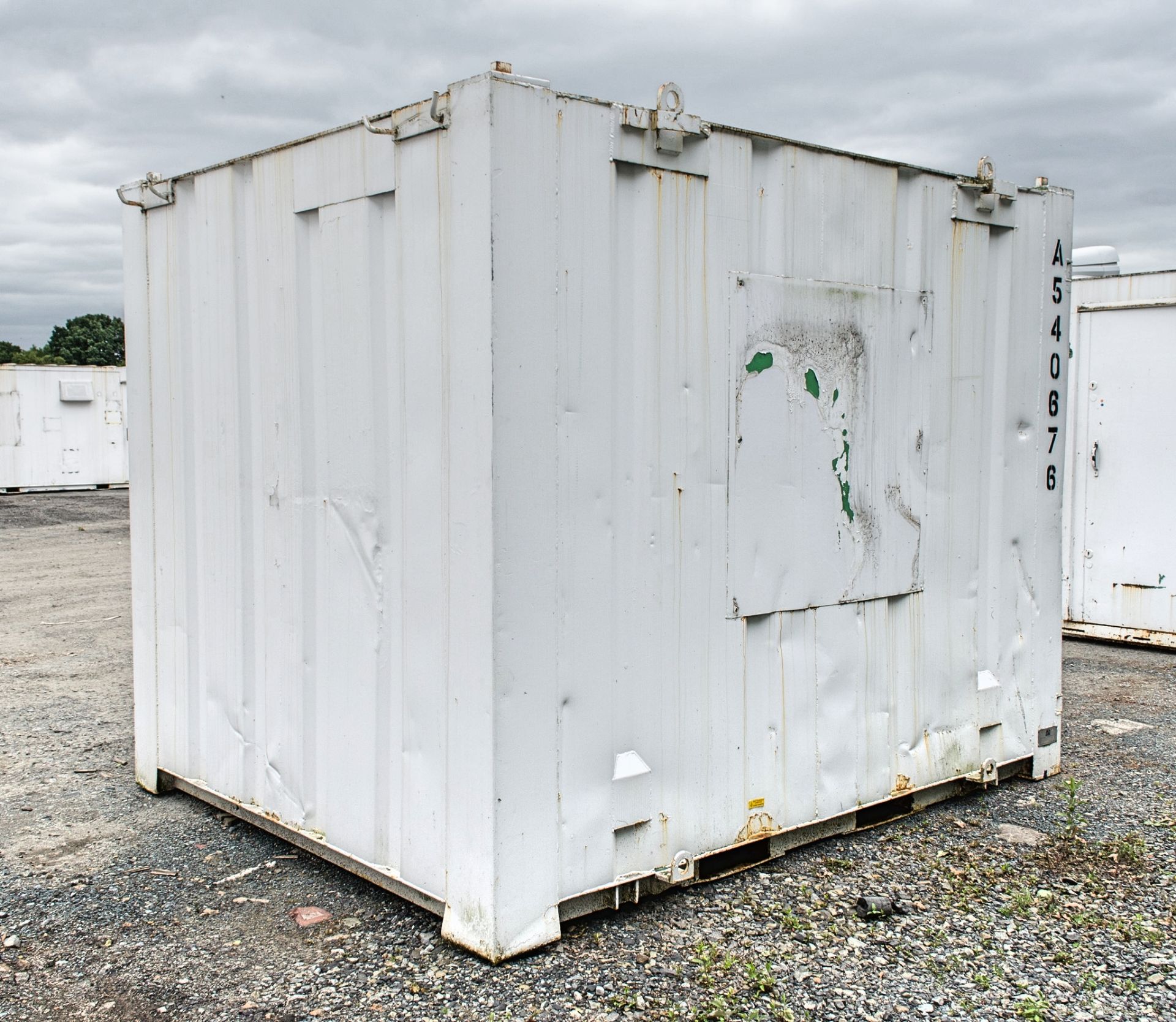 10 ft x 8 ft steel store site unit c/w keys A540676 - Image 3 of 5